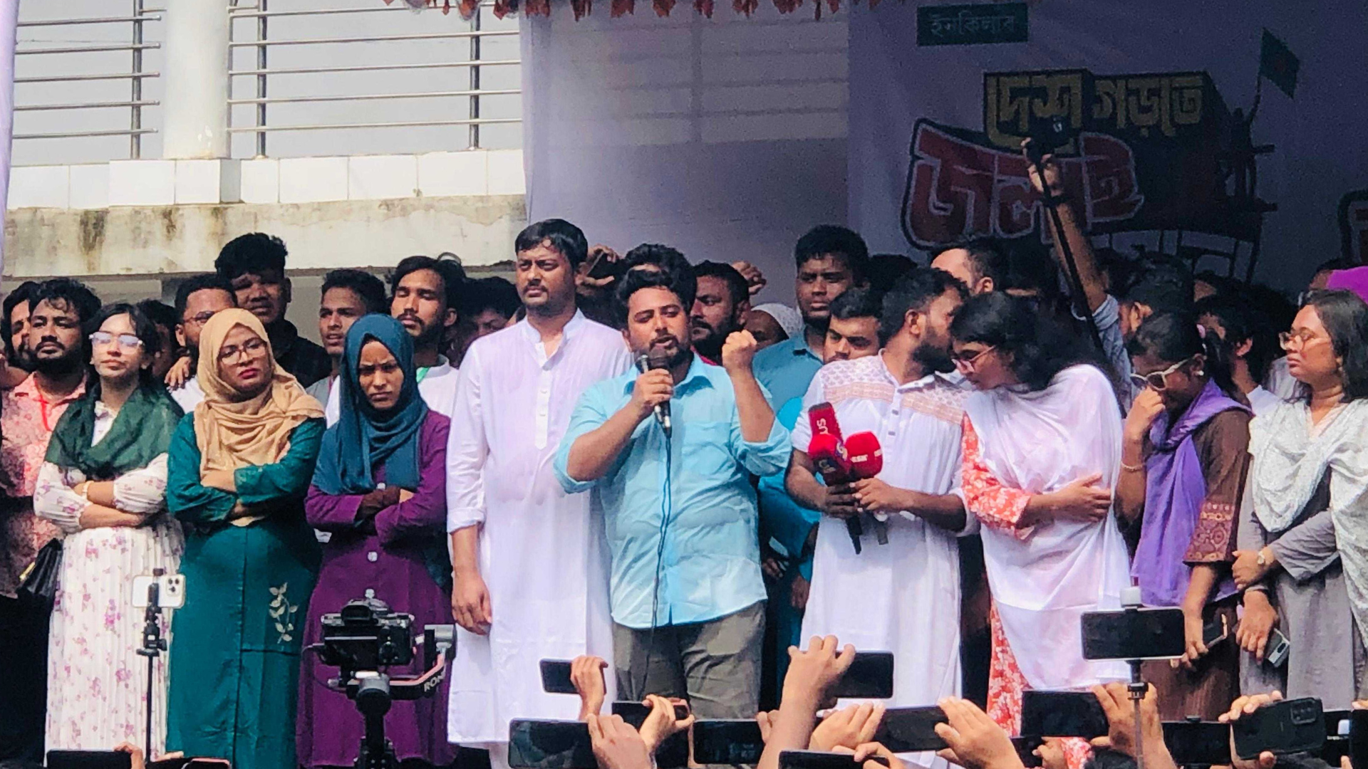 দ্রুত রোহিঙ্গা সমস্যা সমাধানের উদ্যোগ নিতে হবে: নাহিদ ইসলাম
