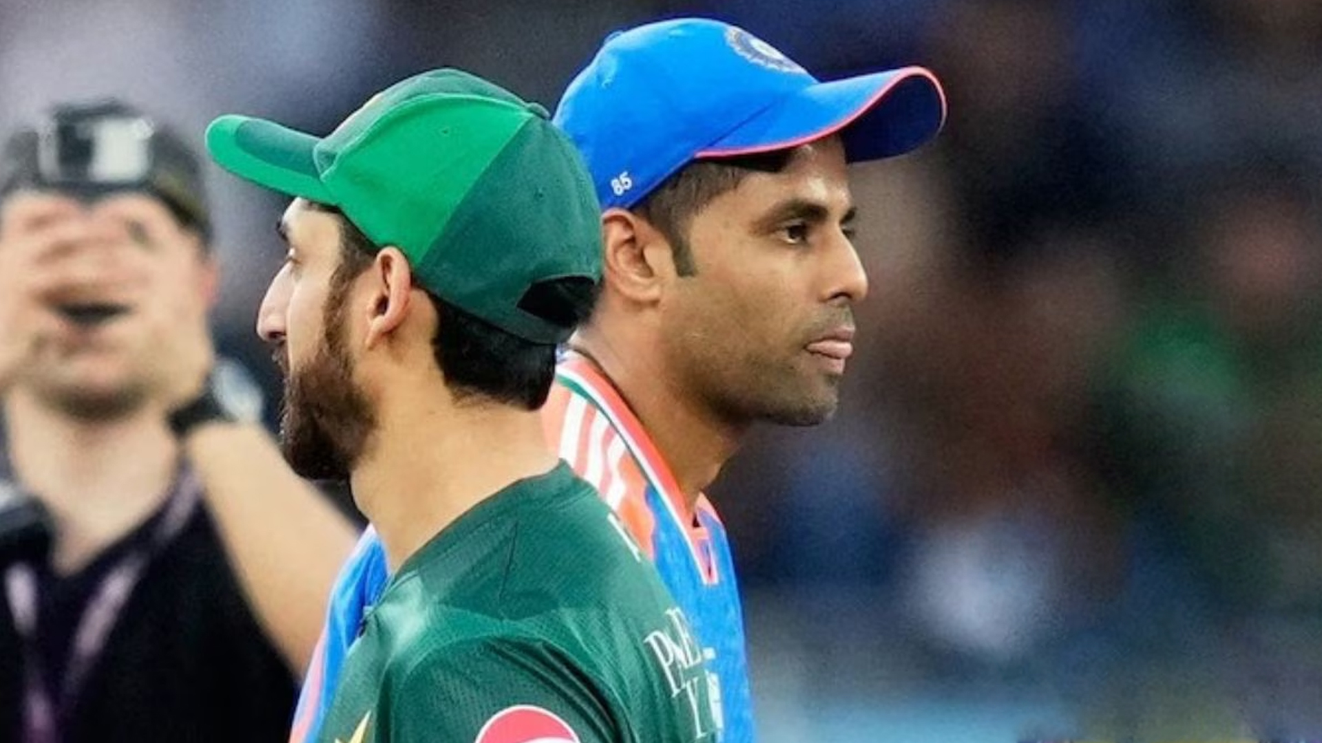 কলম্বোতে ভারত-পাকিস্তান মহারণ, বিমানের ভাড়া আকাশছোঁয়া