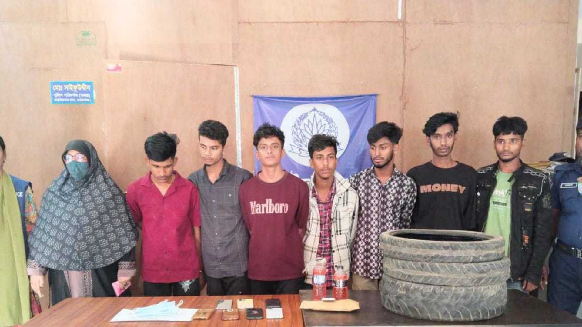 নাশকতার অভিযোগে মহিলা লীগ নেত্রীসহ আ.লীগের ৮ কর্মী গ্রেফতার