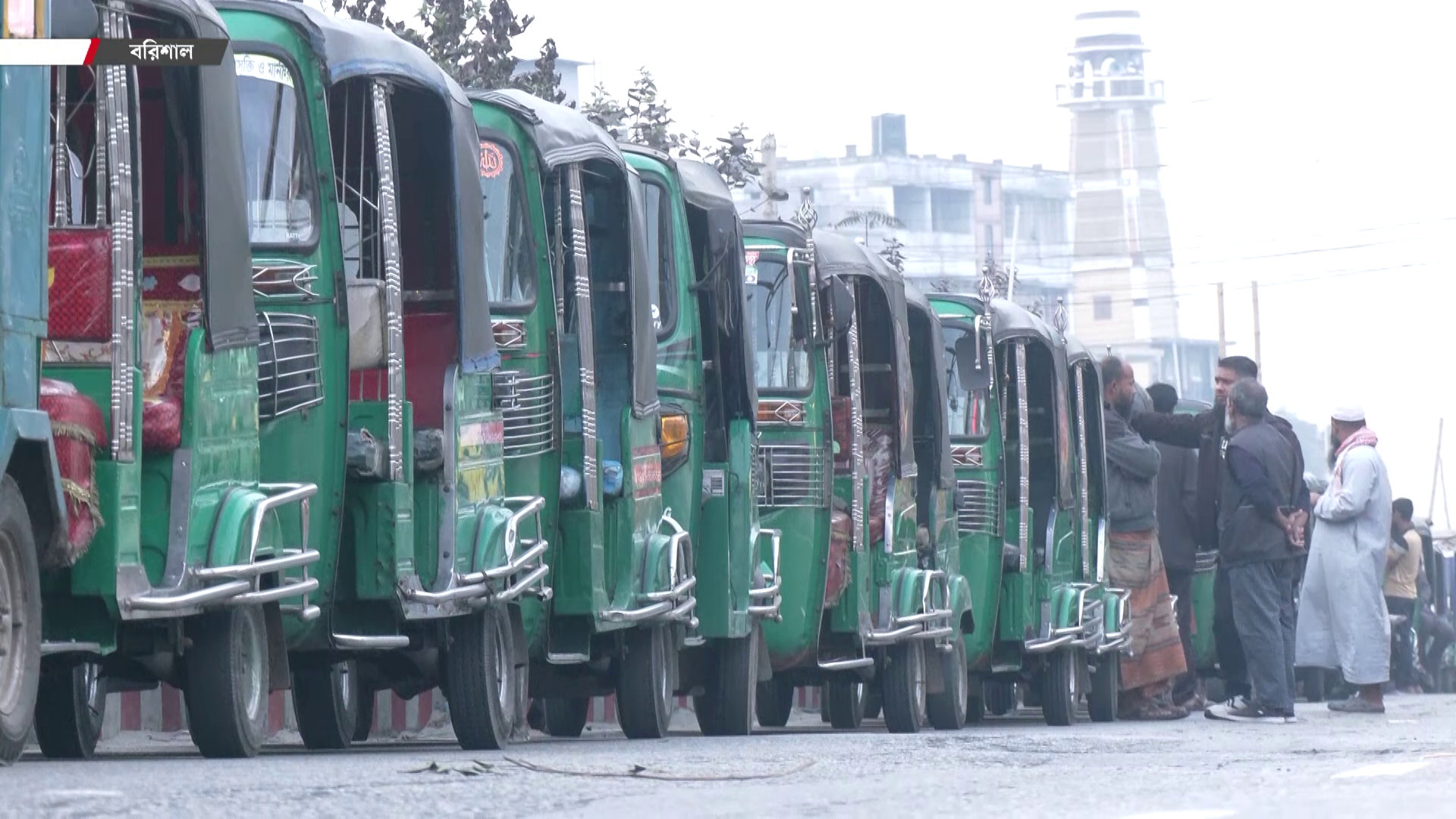 গ্যাস সংকটে থমকে গেছে গাড়ির চাকা, বন্ধ সিএনজি চালকদের আয়ের পথ!