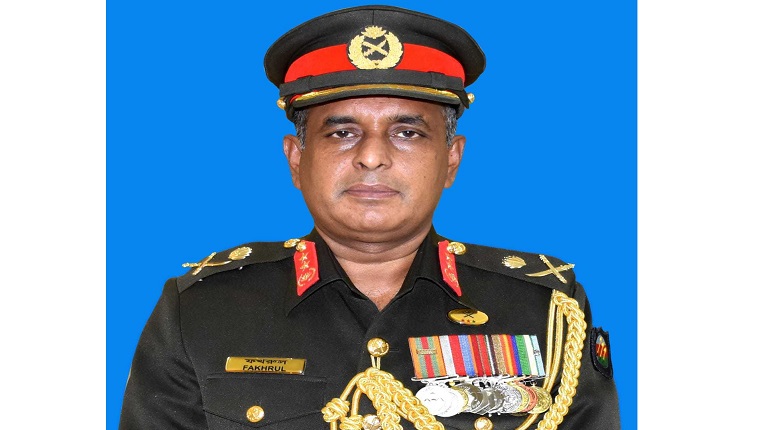 Guruhdagi yoshlarning nozik gozal jinsiy aloqasi