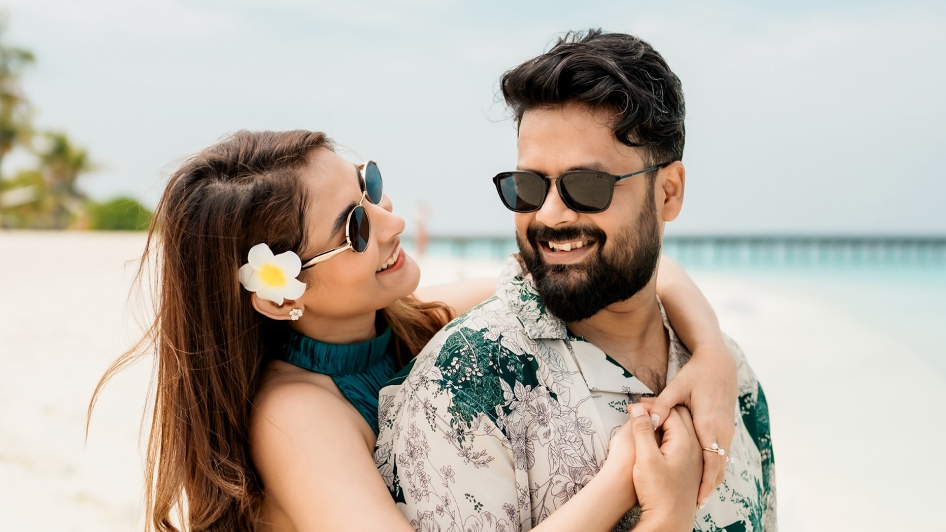 মালদ্বীপে অপার সৌন্দর্যের লীলাভূমিতে মেহজাবীন-রাজীব