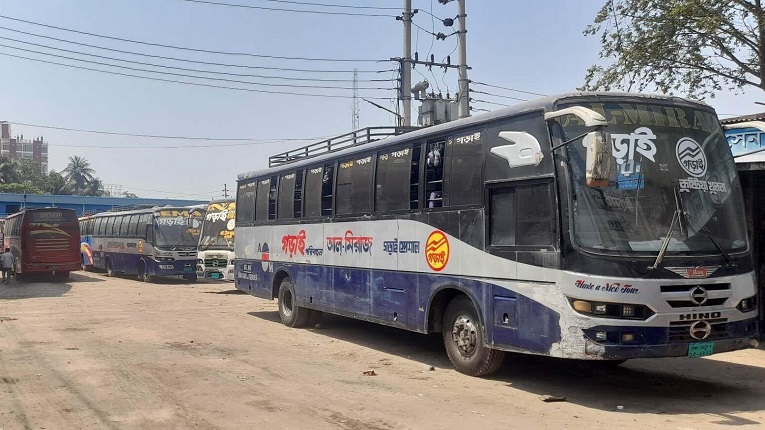 কুষ্টিয়ায় বাস ধর্মঘট প্রত্যাহার