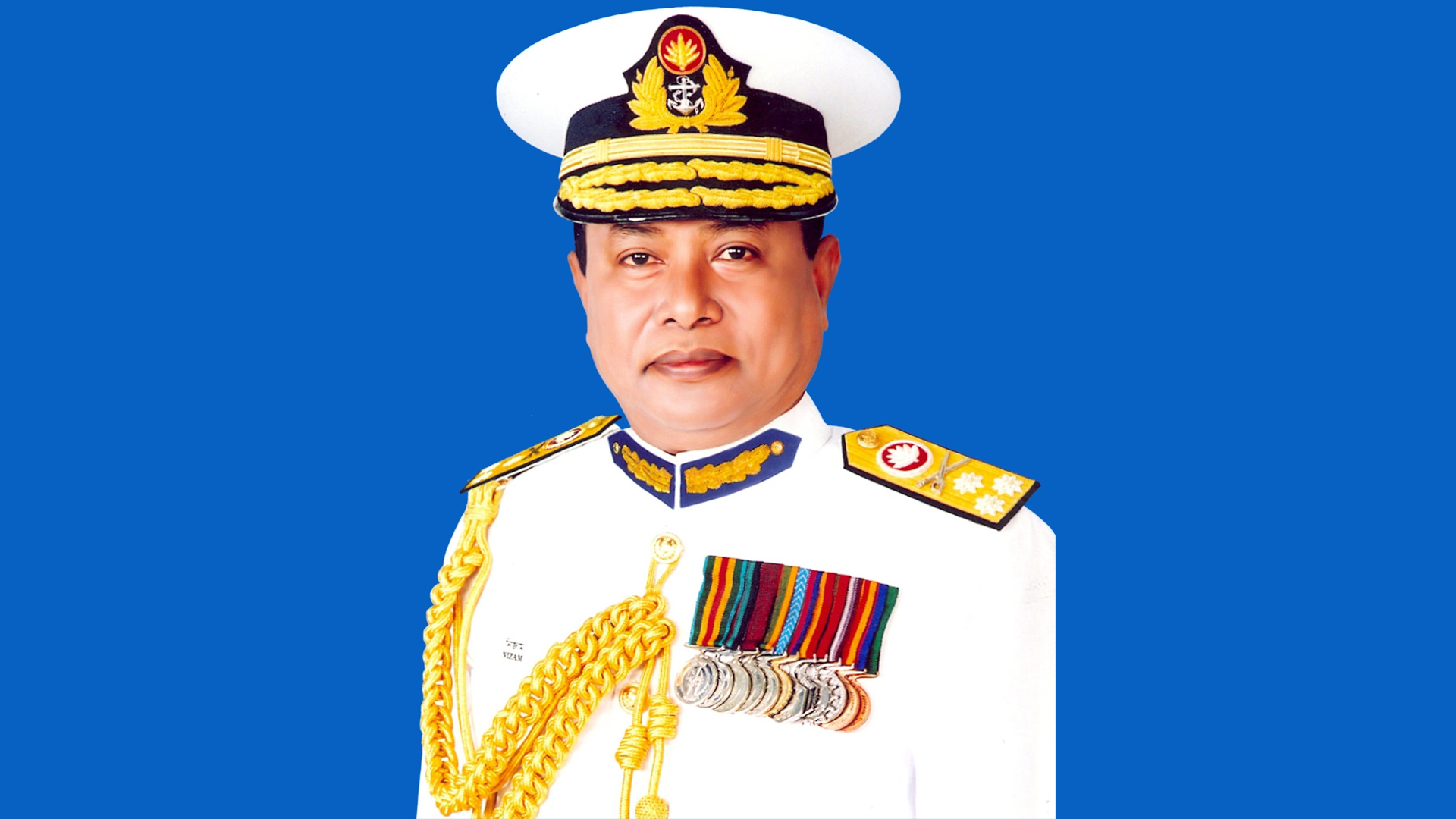 সাবেক নৌবাহিনী প্রধান ভাইস অ্যাডমিরাল সরওয়ারের দাফন সম্পন্ন