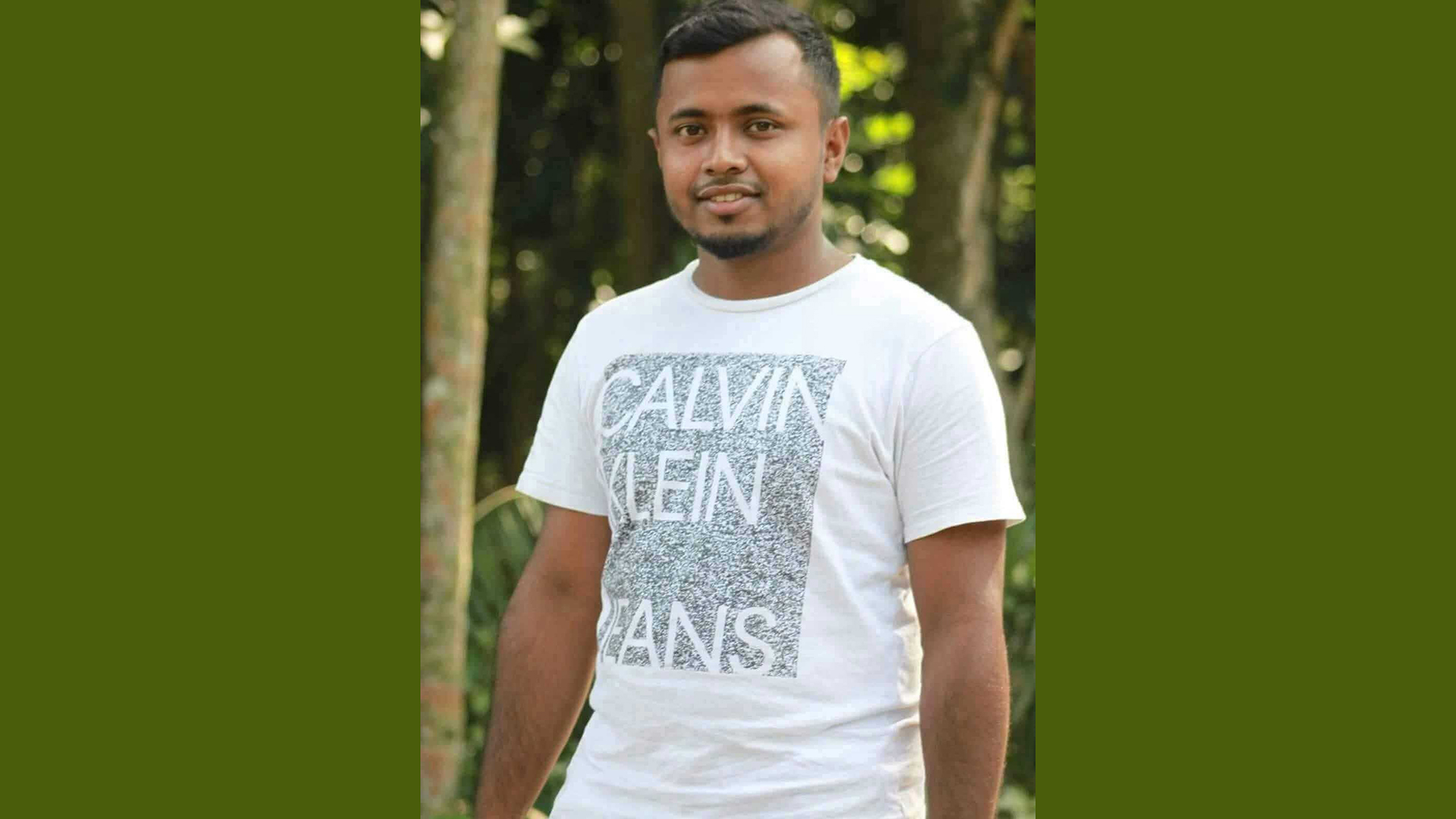 পিকআপের ধাক্কায় মোটরসাইকেল থেকে ছিটকে পড়ে যুবক নিহ