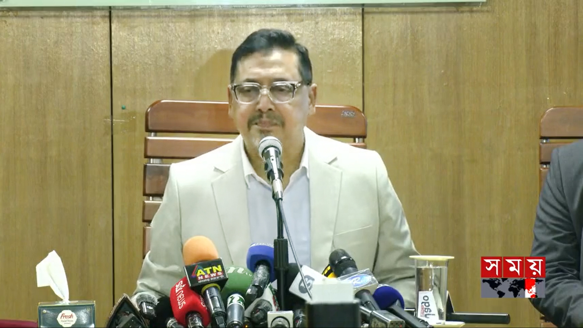 ৭ নভেম্বর পালিত হবে জাতীয় বিপ্লব ও গণসংহতি দিবস, থাকবে ছুটি