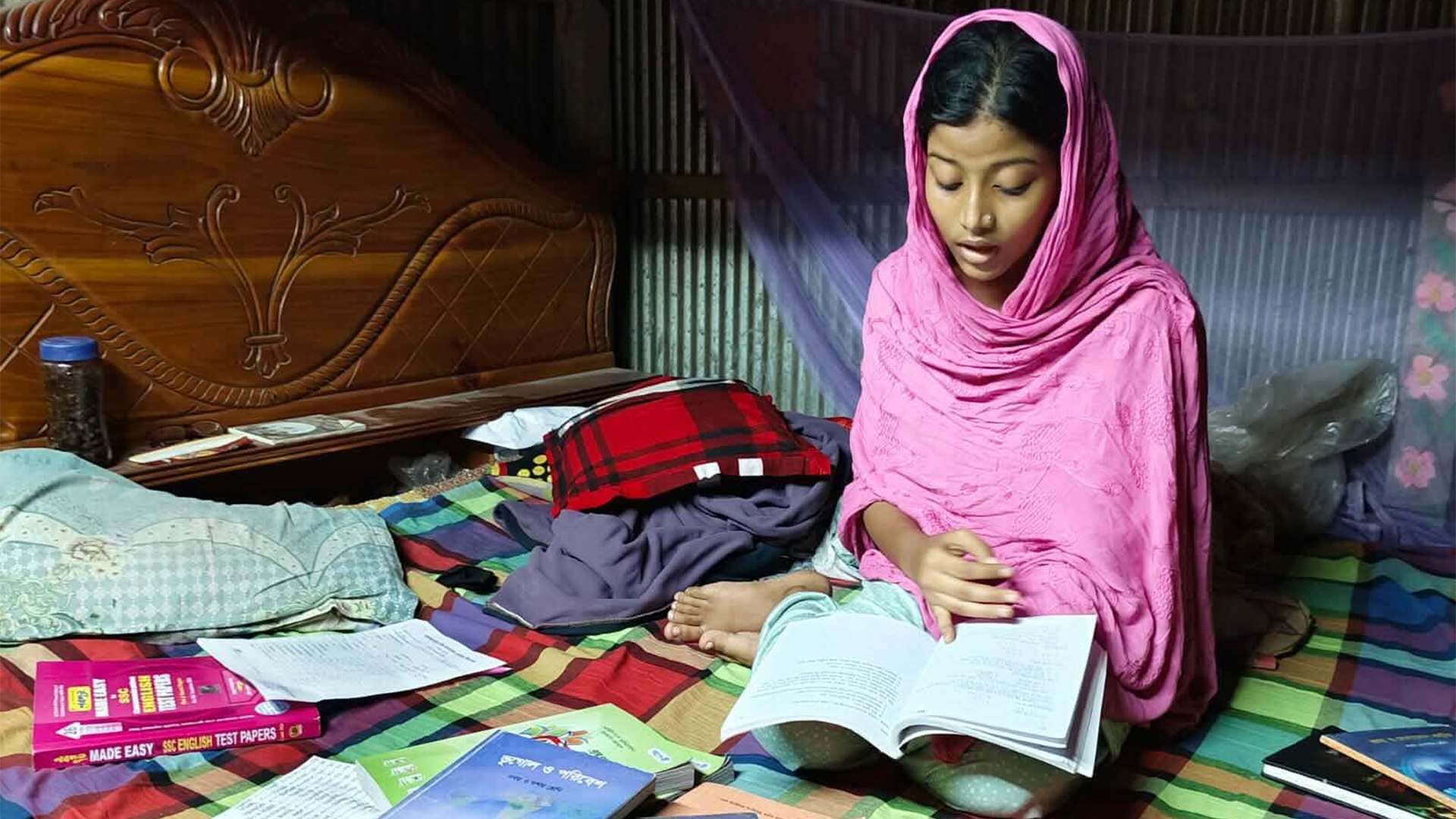 দুই বছর মানবিক পড়ে পরীক্ষার আগেরদিন জানলেন তিনি ‘বাণিজ্য’র ছাত্রী!