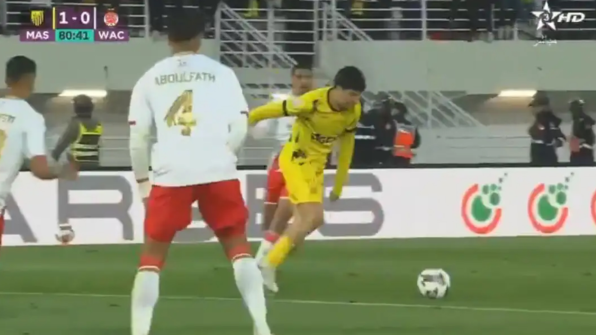 এটিই কি বছরের সেরা গোল? (ভিডিও দেখুন)