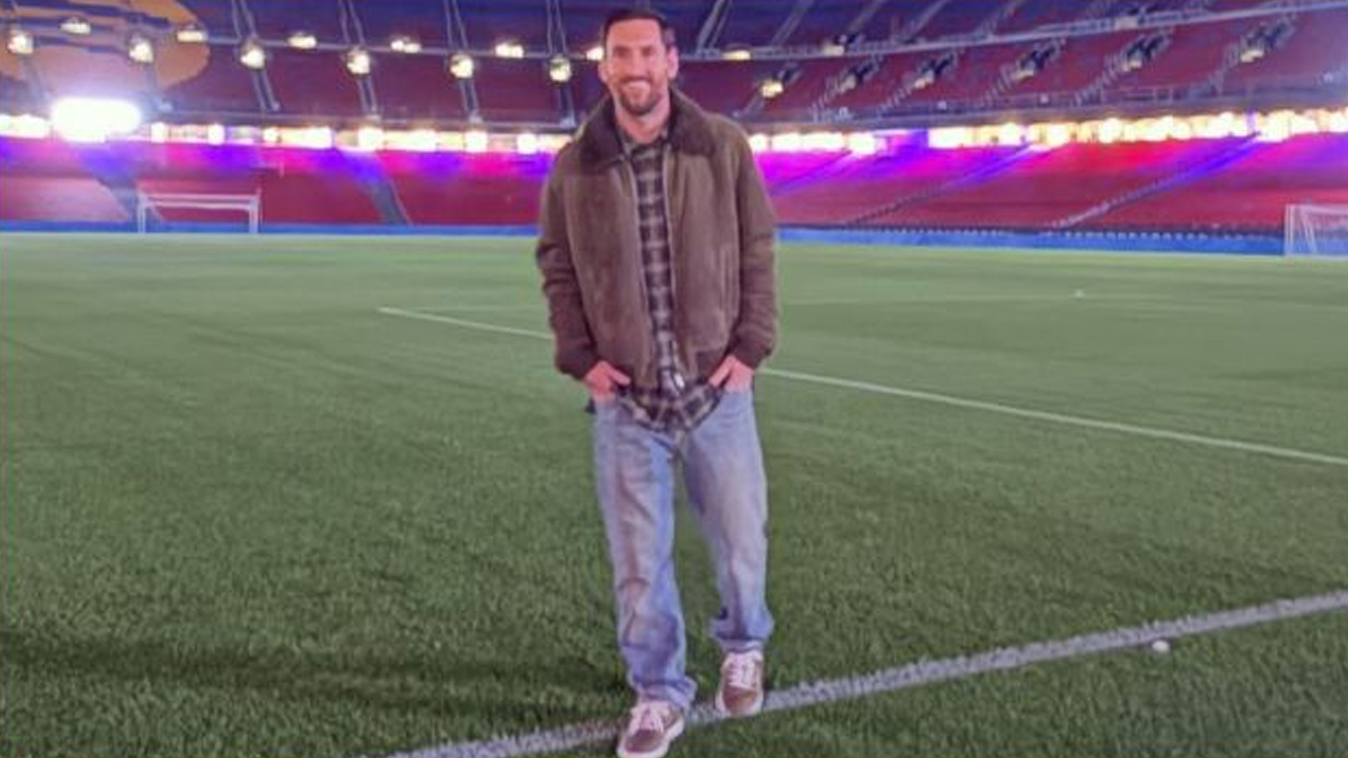 বার্সেলোনার প্রেসিডেন্ট হলে প্রথমে মেসিকে ফোন করবেন ভিক্তর ফন্ট