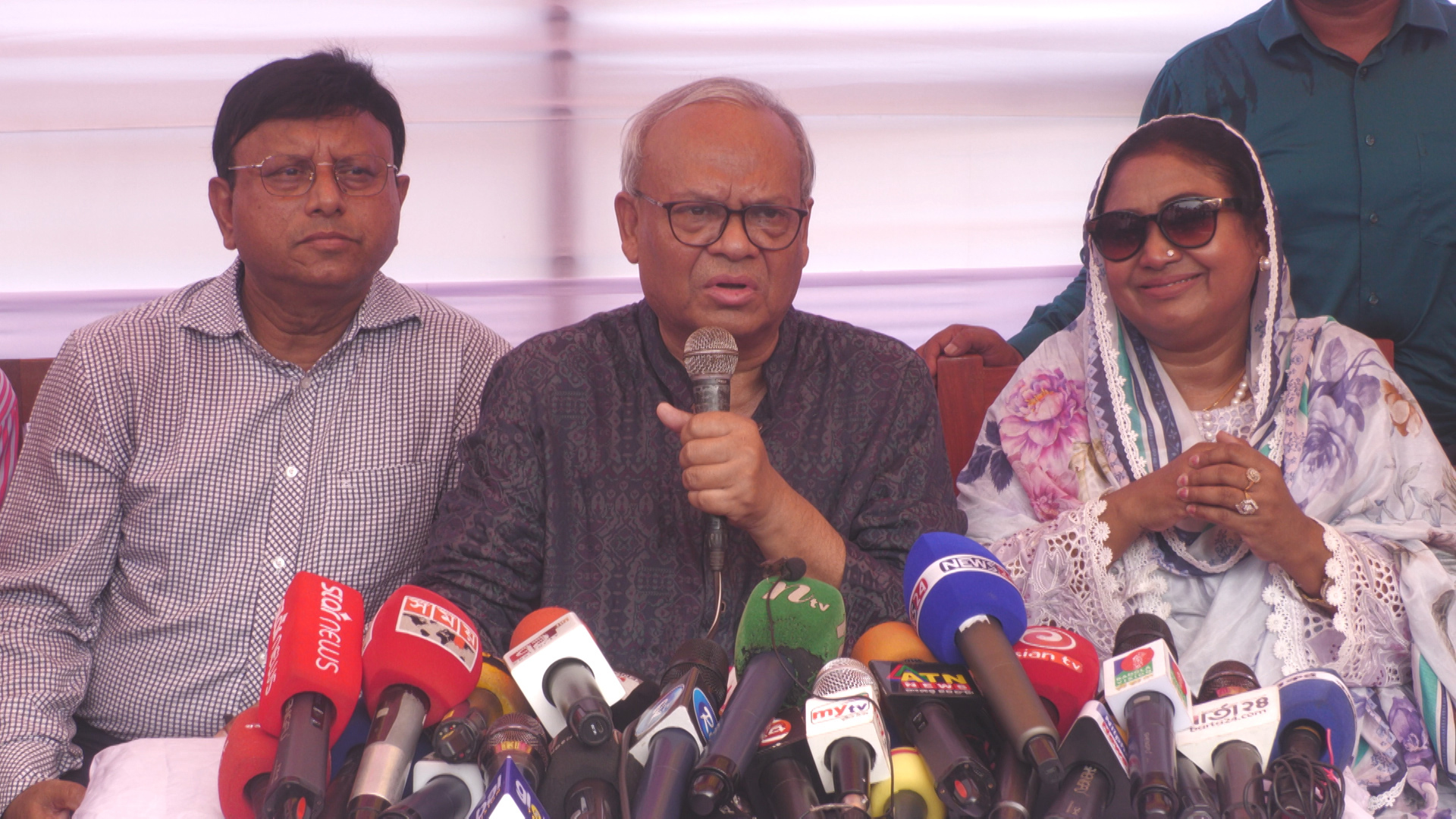 কাদের সেফ এক্সিট দরকার, তাদের তালিকা চাইলেন রিজভী