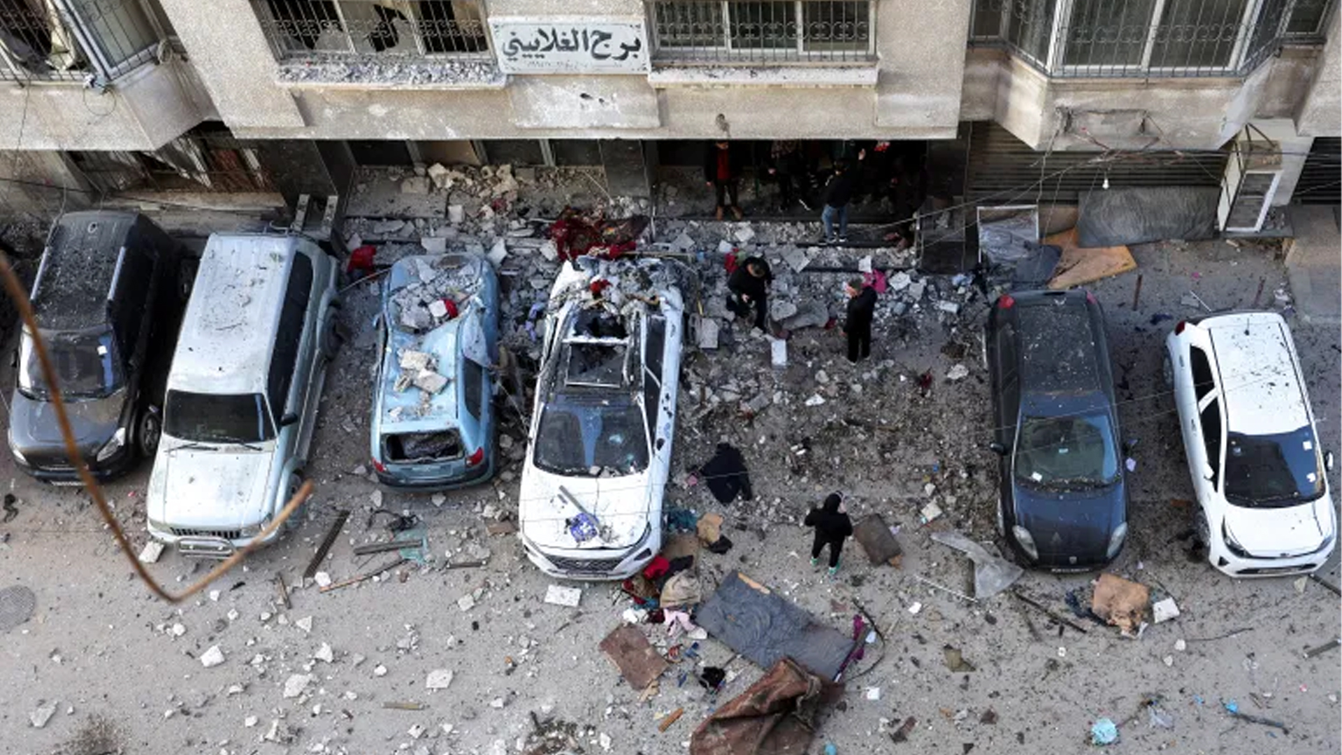 গাজাজুড়ে ইসরাইলের ব্যাপক হামলা, নারী-শিশুসহ নিহত ৩১