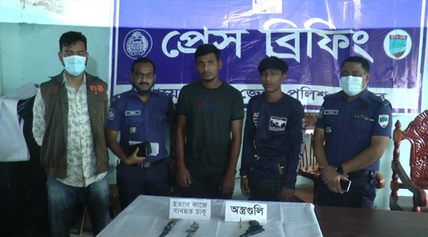 যশোরে হত্যা মামলার আসামি গোল্ডেন ফিরোজ অস্ত্রসহ আটক