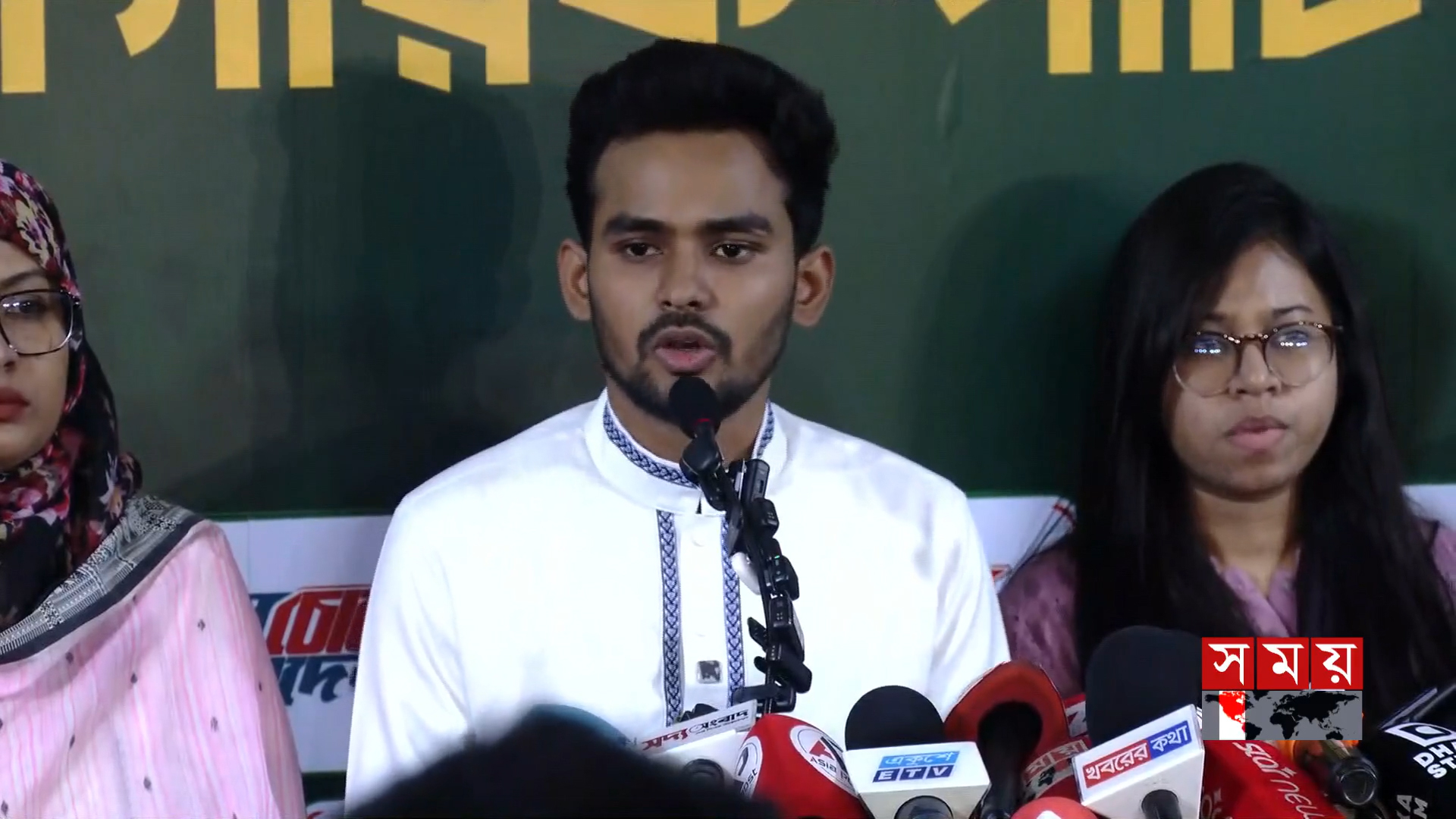 দুই মাসের মজুত ছিল, এত তেল কোথায় গেল, প্রশ্ন আসিফের