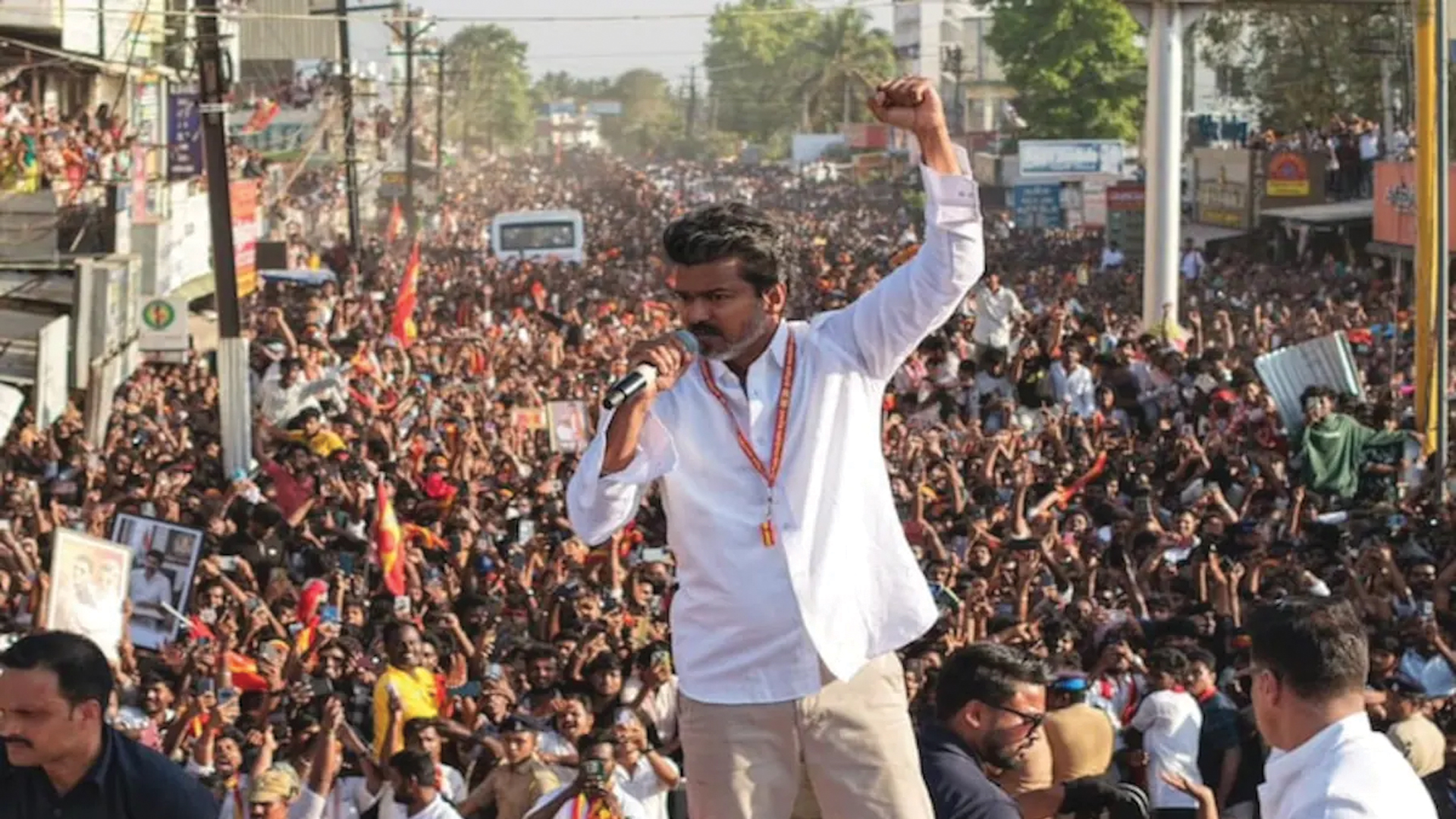 বিজয়ের অবিশ্বাস্য যাত্রা: কিভাবে সিনেমার চরিত্রকে বাস্তবে এক করলেন থালাপাতি?