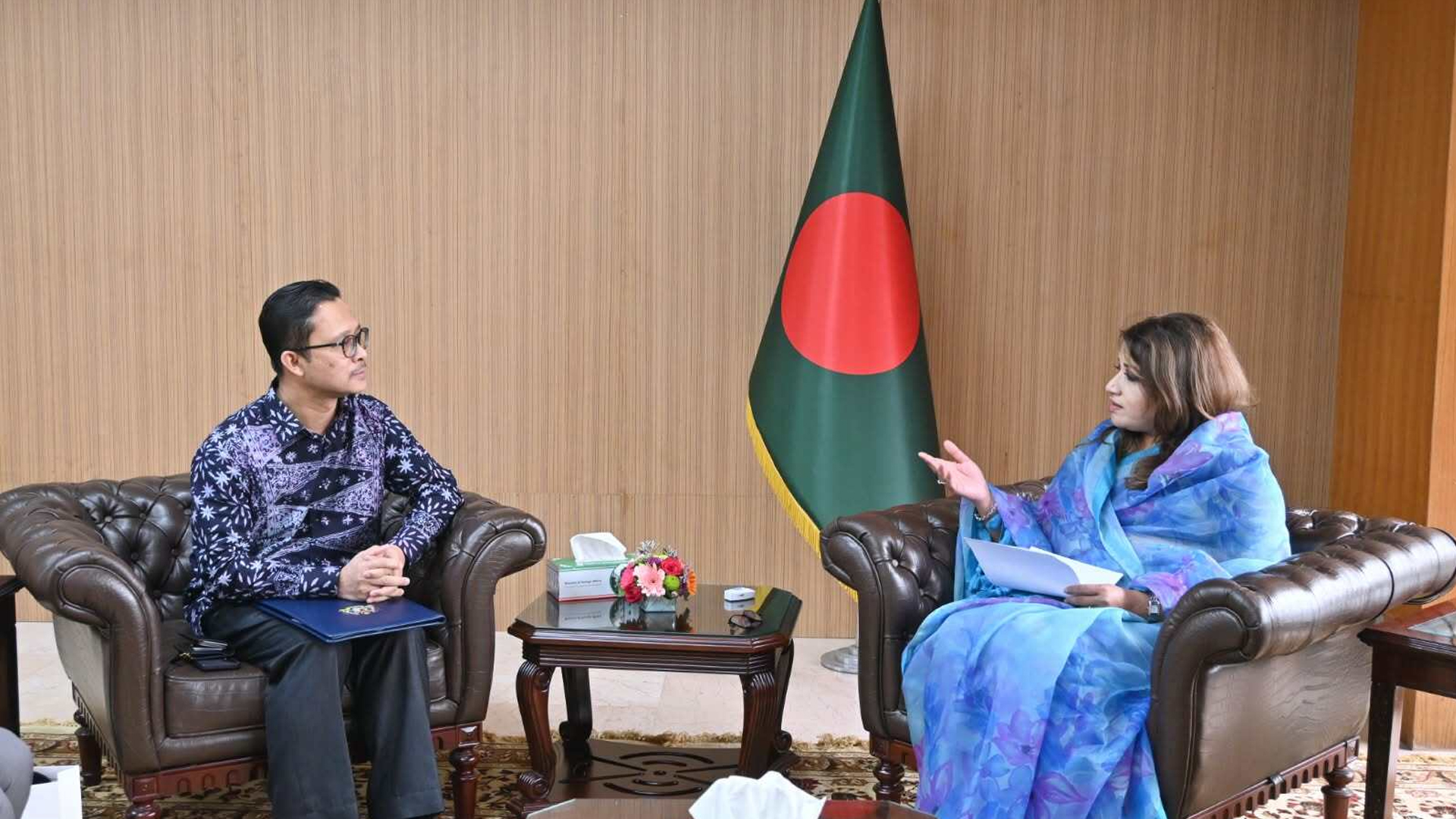 পররাষ্ট্র প্রতিমন্ত্রীর সঙ্গে মালয়েশিয়ার হাইকমিশনারের সৌজন্য সাক্ষাৎ