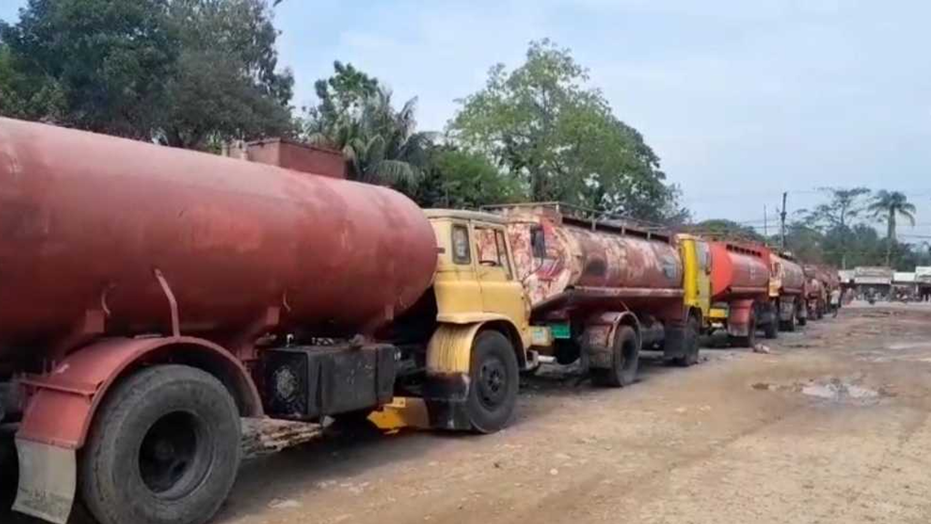 শ্রীমঙ্গলের ৩ পেট্রোল পাম্প ডিপোতে বিজিবি মোতায়েন