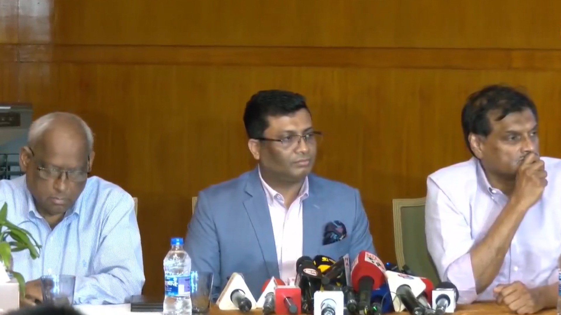 বিপিএলে ফ্র্যাঞ্চাইজি নিতে আগ্রহীদের মধ্যে বিসিবি যা আশা করছে