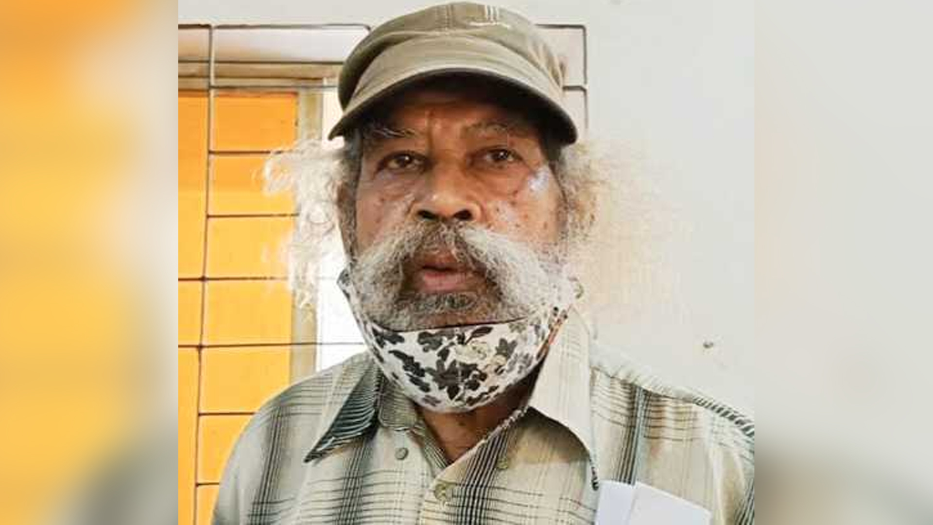 পিস্তলের লাইসেন্স নবায়ন করতে গিয়ে গণজাগরণ মঞ্চের নেতা গ্রেফতার