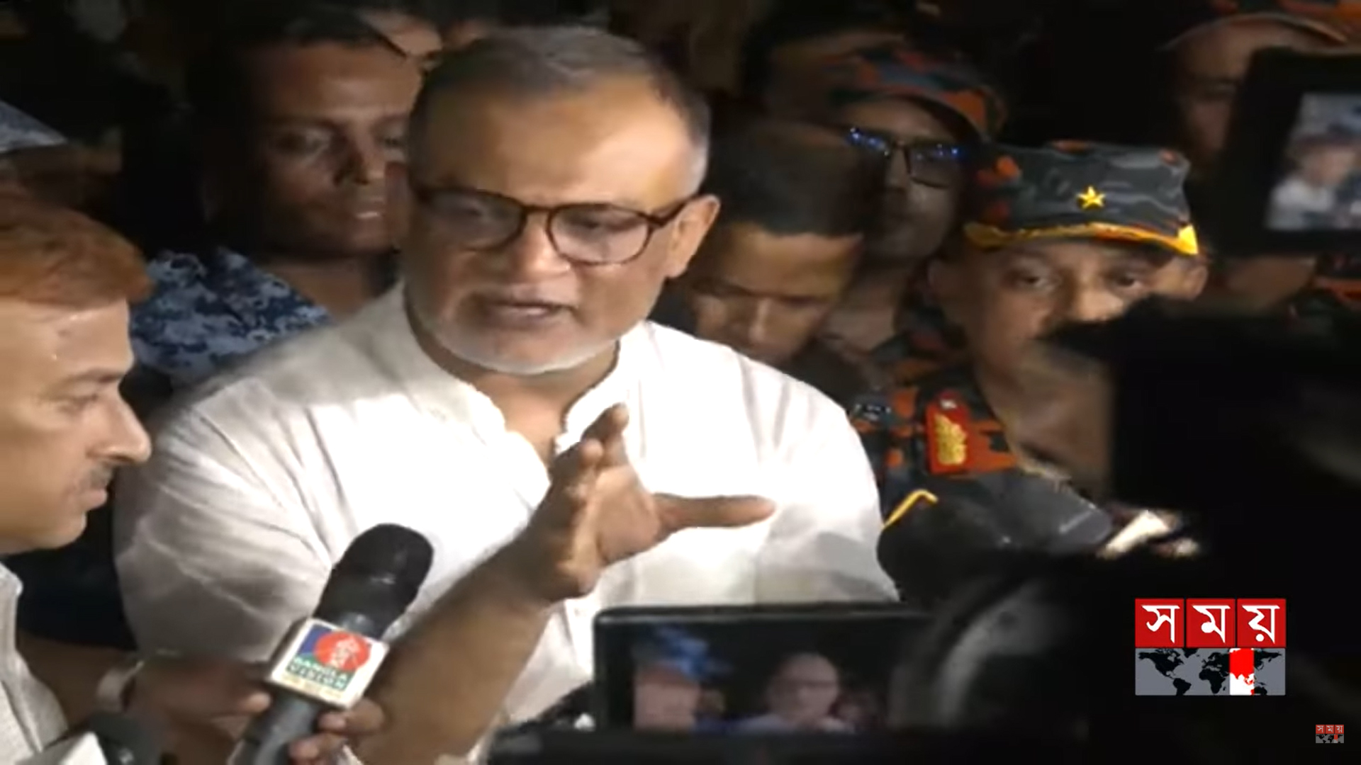 শাহজালালে যাত্রীসেবা রাতেই চালুর আশা বিমান উপদেষ্টার