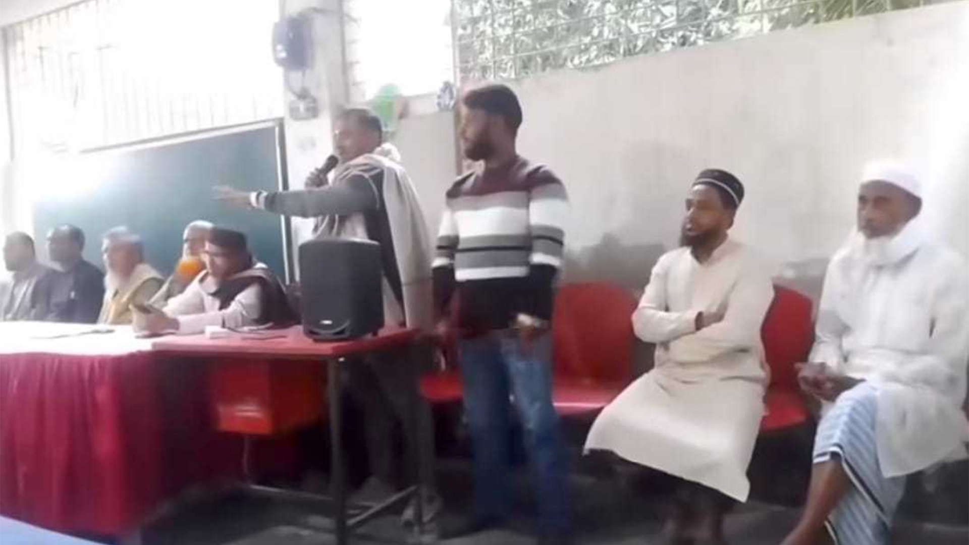 'ধানের শীষের বাইরে গেলে পিঠের বাকলা রাখব না', যুবদল নেতার হুমকি