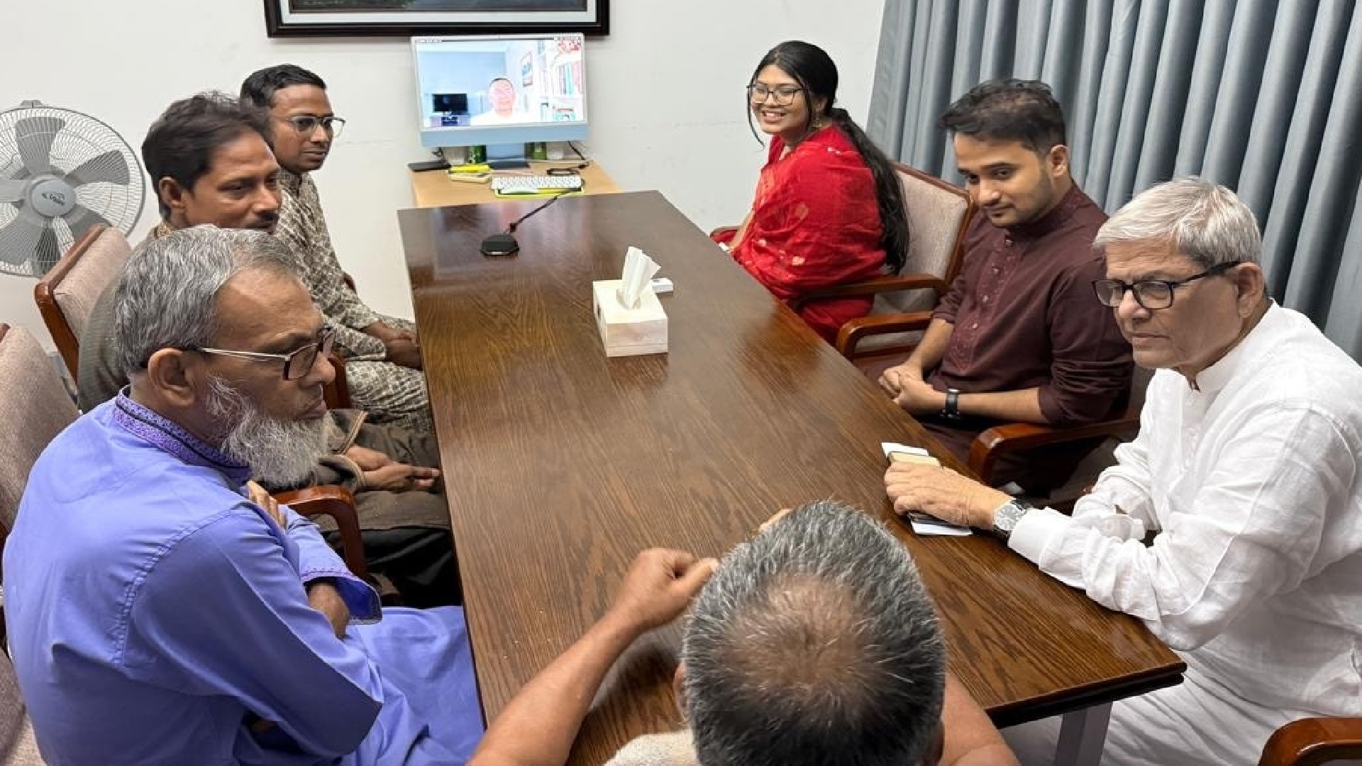 বিএনপির সঙ্গে ঐক্যবদ্ধভাবে কাজ করার প্রতিশ্রুতি শহীদ পরিবারের সদস্যদের