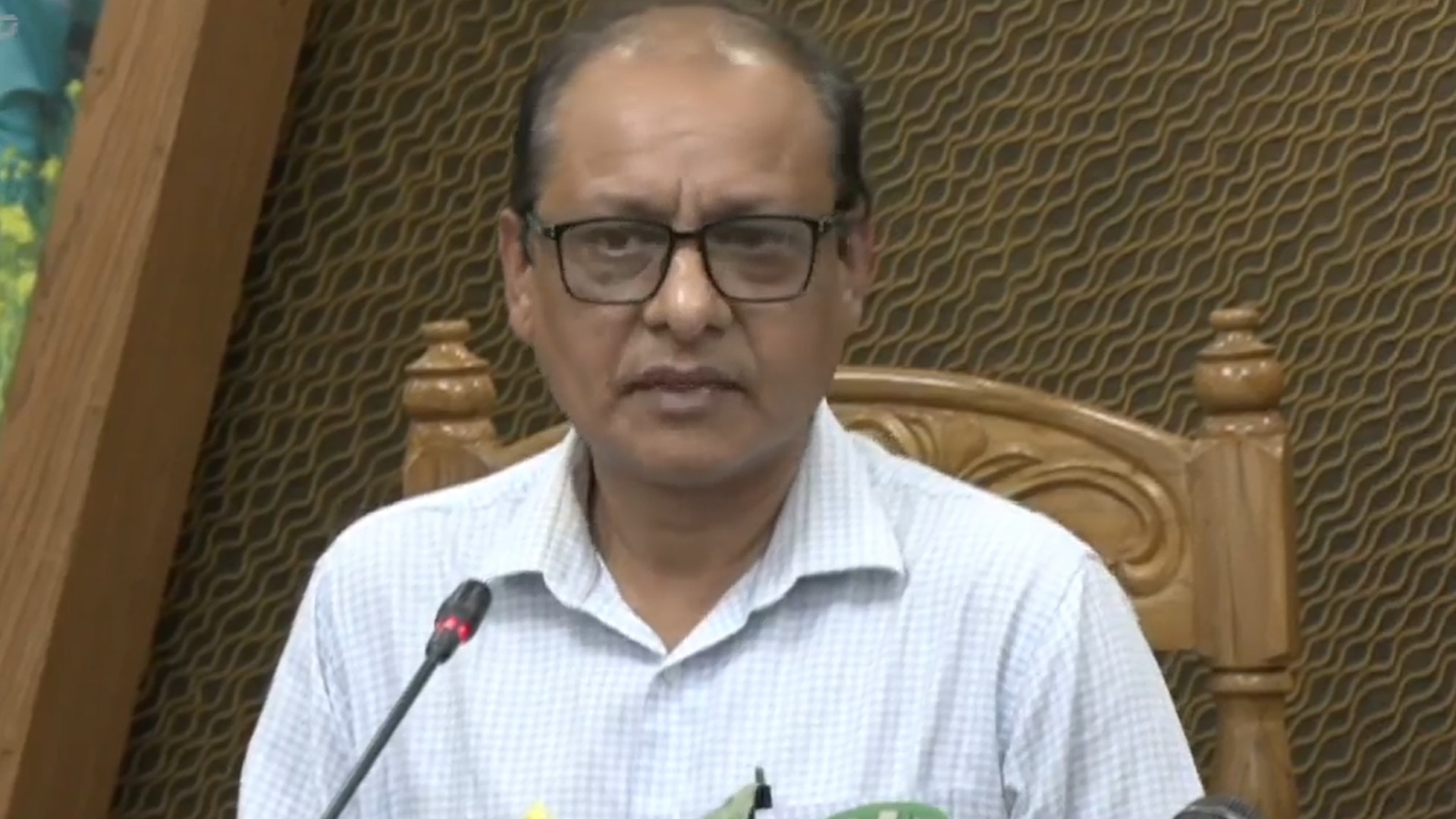 গণতান্ত্রিক মূল্যবোধ সামাজিক বৈষম্য কমায়: ডা. বিধান রঞ্জন