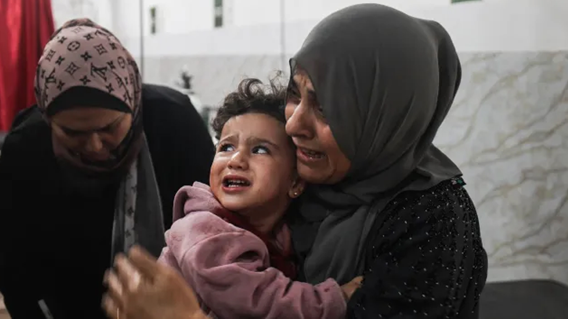 যুদ্ধবিরতির মধ্যেই গাজায় ইসরাইলি হামলায় নিহত ২৪, আহত ৮৭