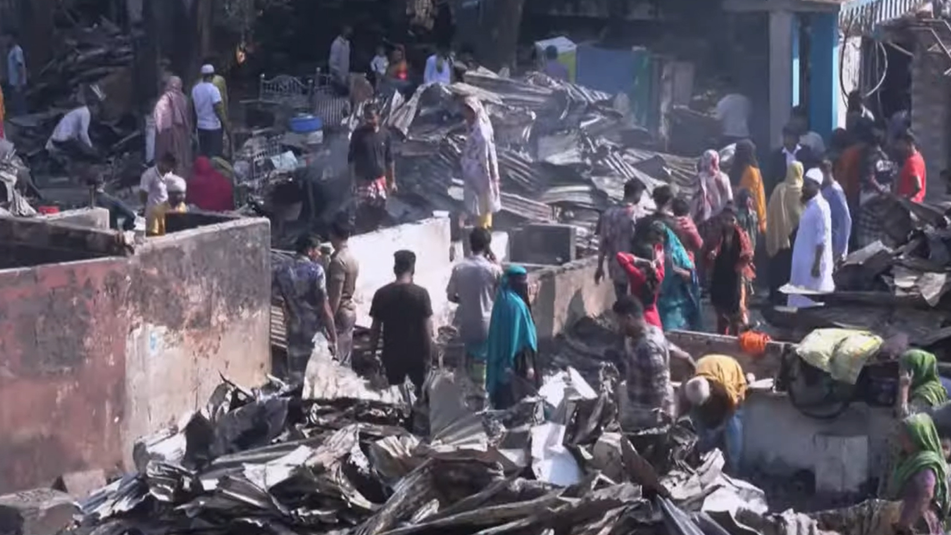 কড়াইল বস্তিতে অগ্নিকাণ্ড: পাঁচ সদস্যের তদন্ত কমিটি গঠন