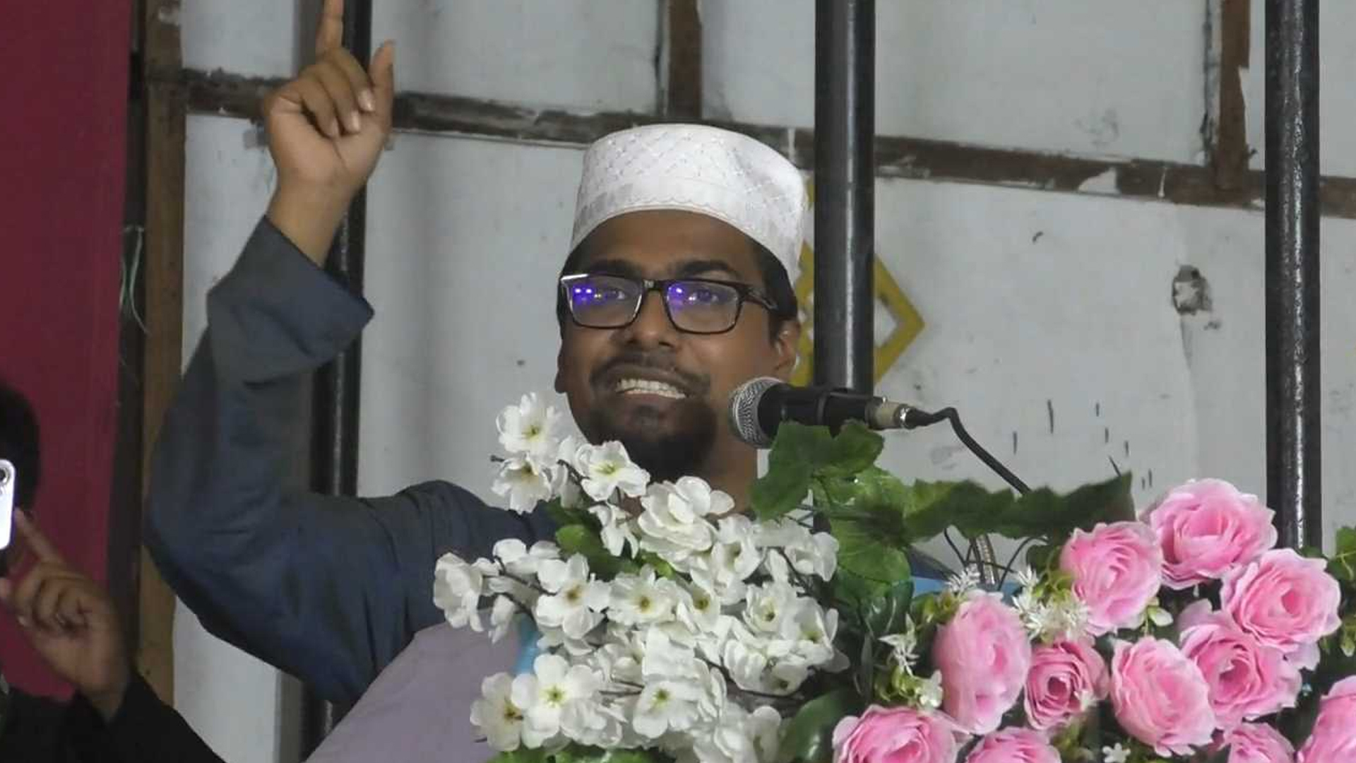 ক্যাম্পাসে পায়ে পাড়া দিয়ে অস্থিতিশীল পরিবেশ সৃষ্টি করা হচ্ছে: শিবির সভাপতি