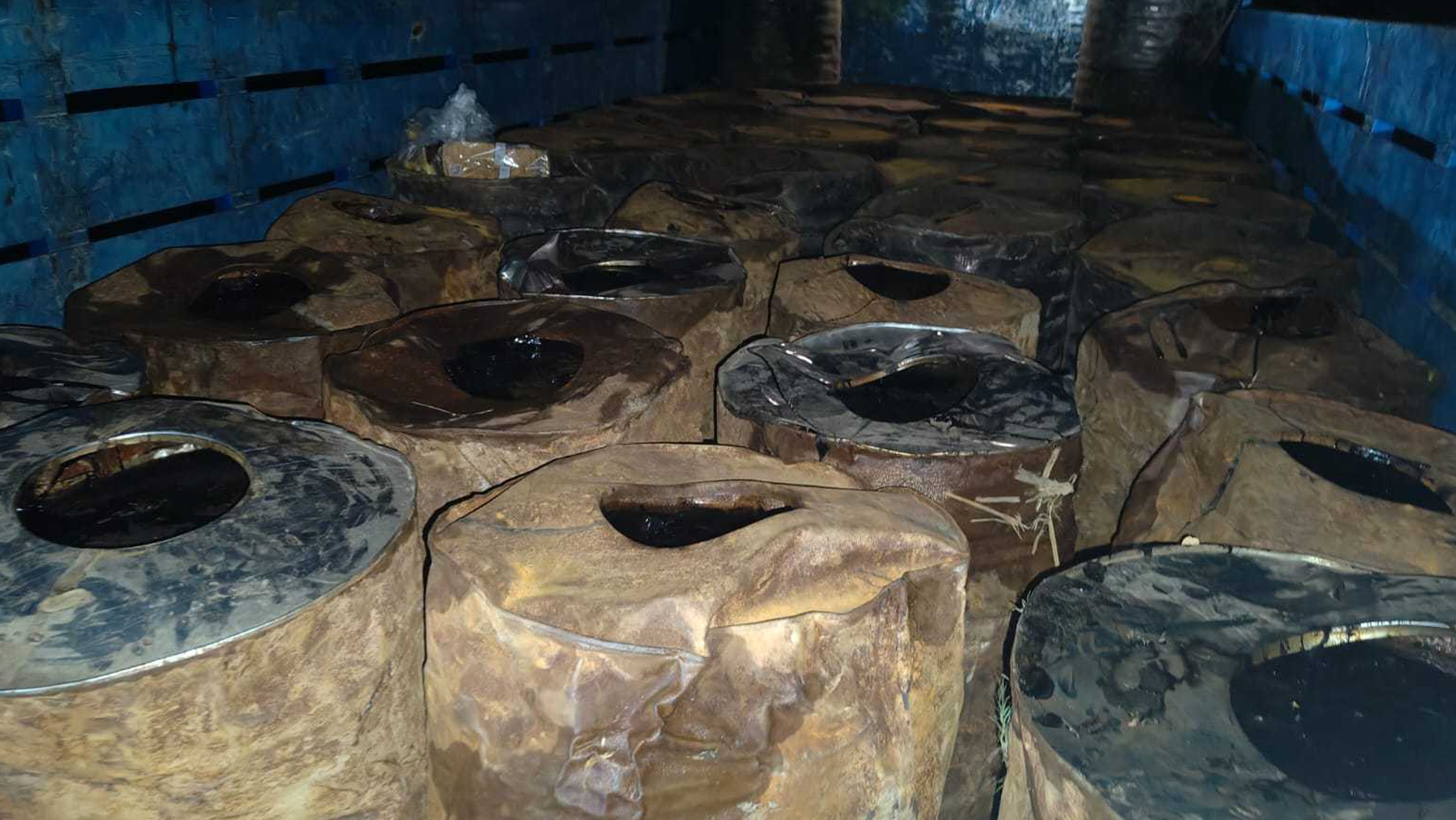 ঝালকাঠিতে চুরি হওয়া বিটুমিন পিরোজপুর থেকে উদ্ধার