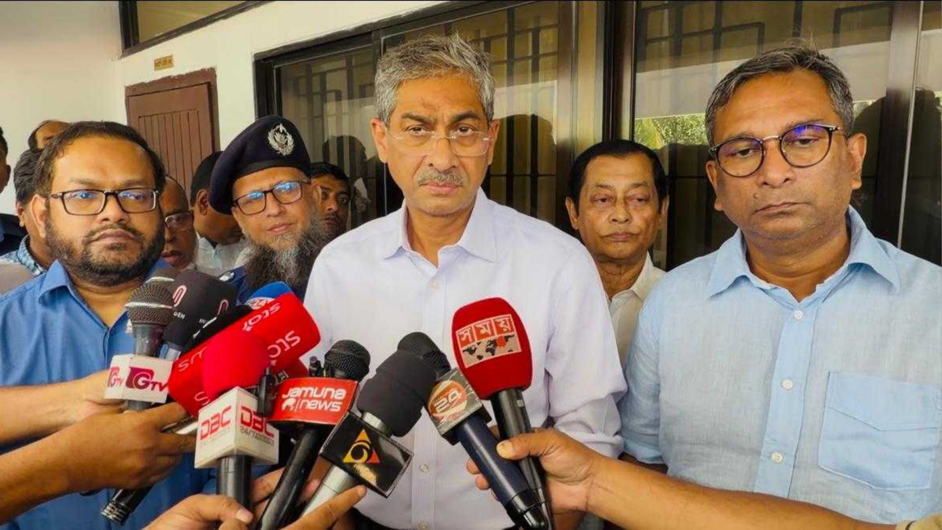 পদ্মা ব্যারেজ নির্মাণে পরিকল্পনা অনুযায়ী কাজ করছে সরকার: পানিসম্পদমন্ত্রী