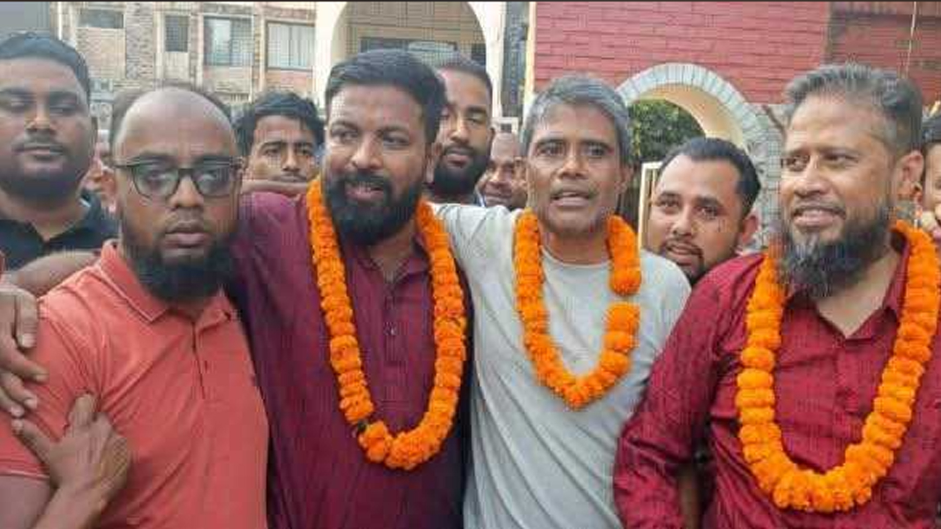 চাঁদপুরে গ্রেফতারের পরদিনই যুব ও ছাত্রদলের ৬ নেতাকর্মীর জামিন