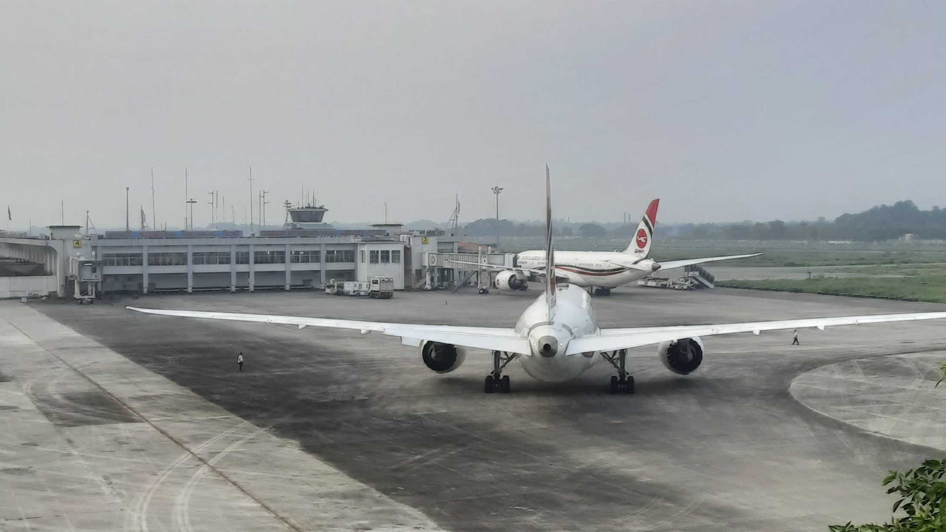 সিলেট থেকে ৬ ঘণ্টা পর উড়লো লন্ডনের ফ্লাইট