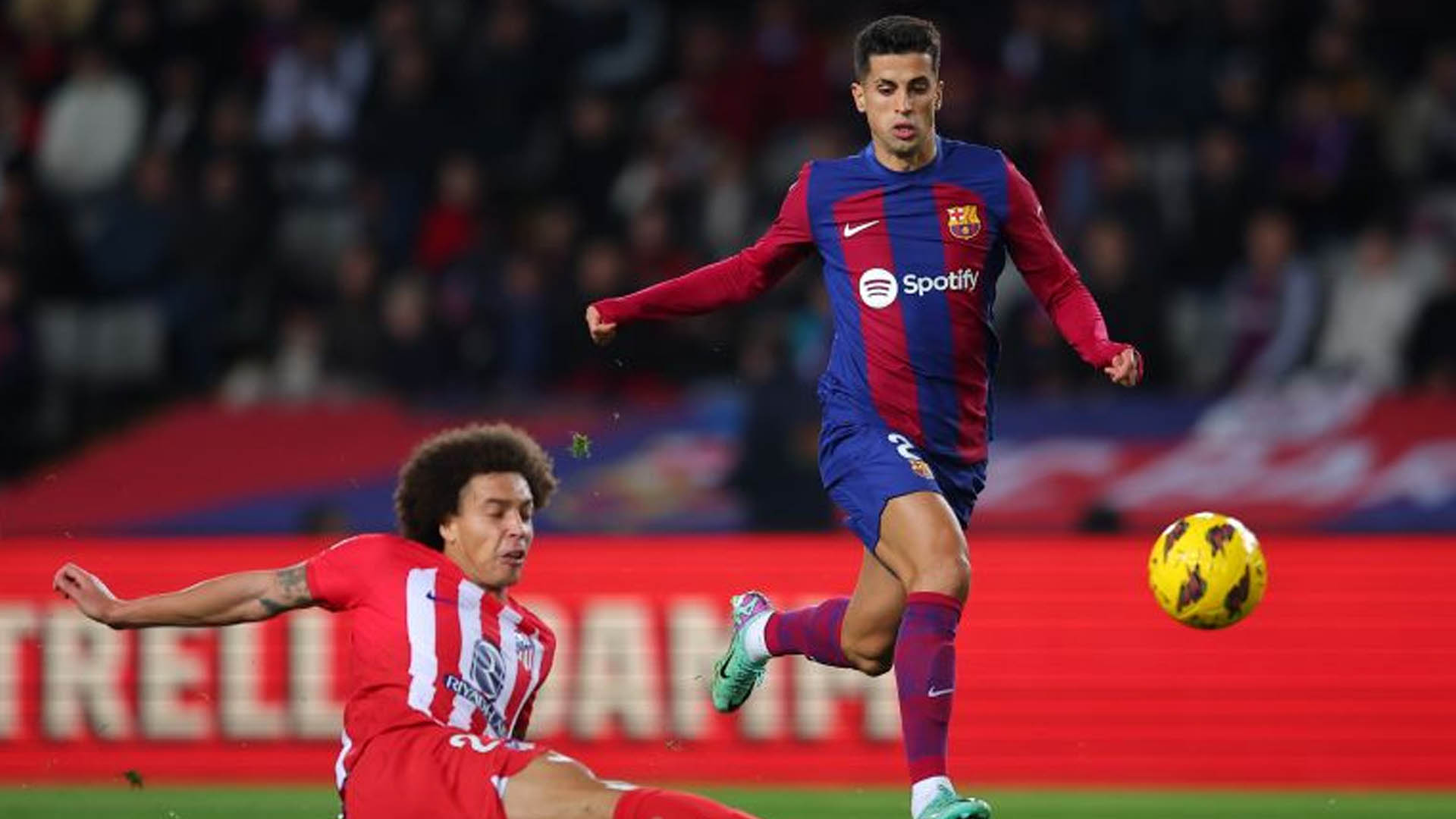 ১৮ মাস পর বার্সেলোনায় ফিরছেন কান্সেলো