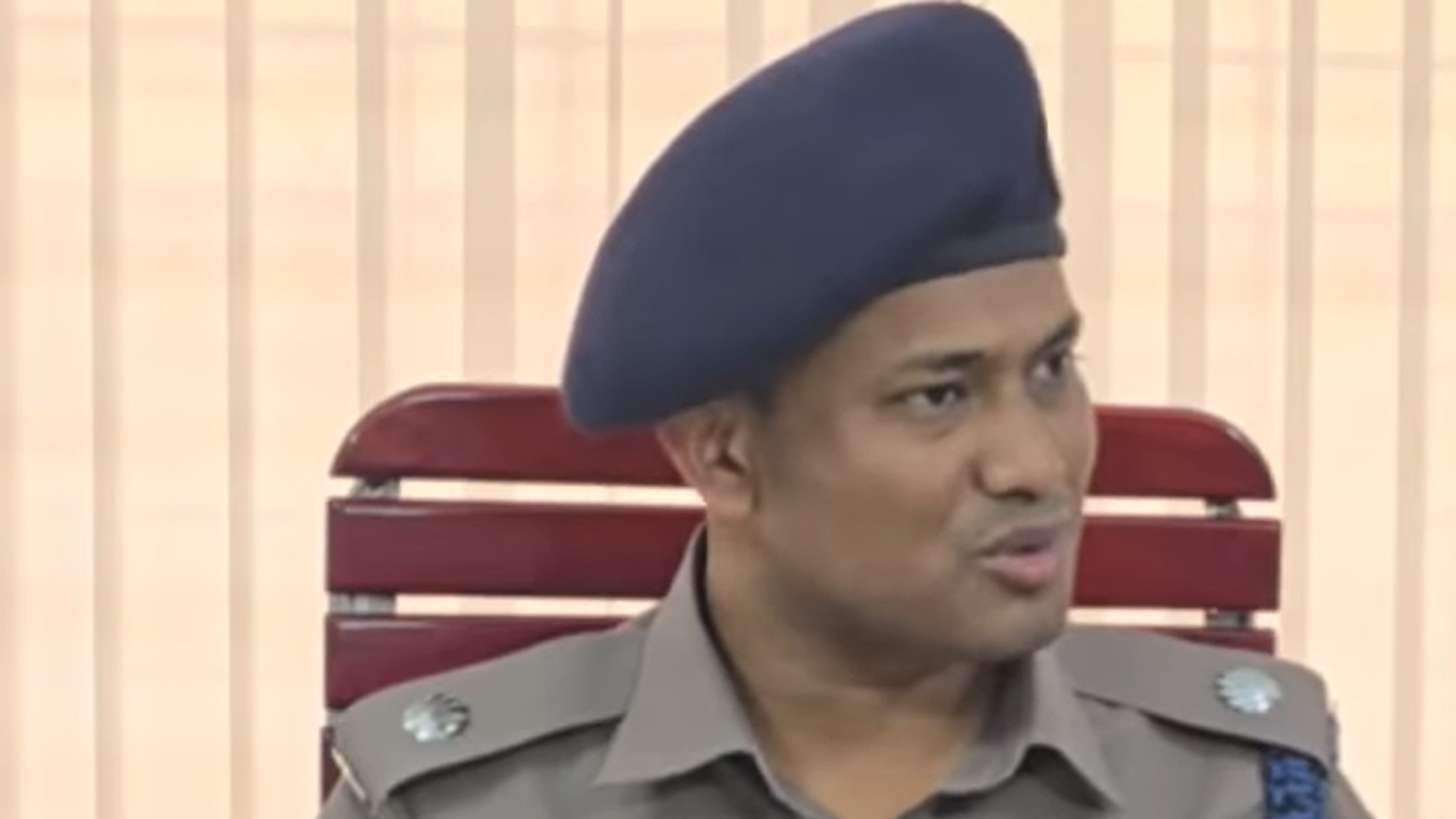 ‘ব্যালট বাক্সে হাত দিলে হাতই থাকবে না’