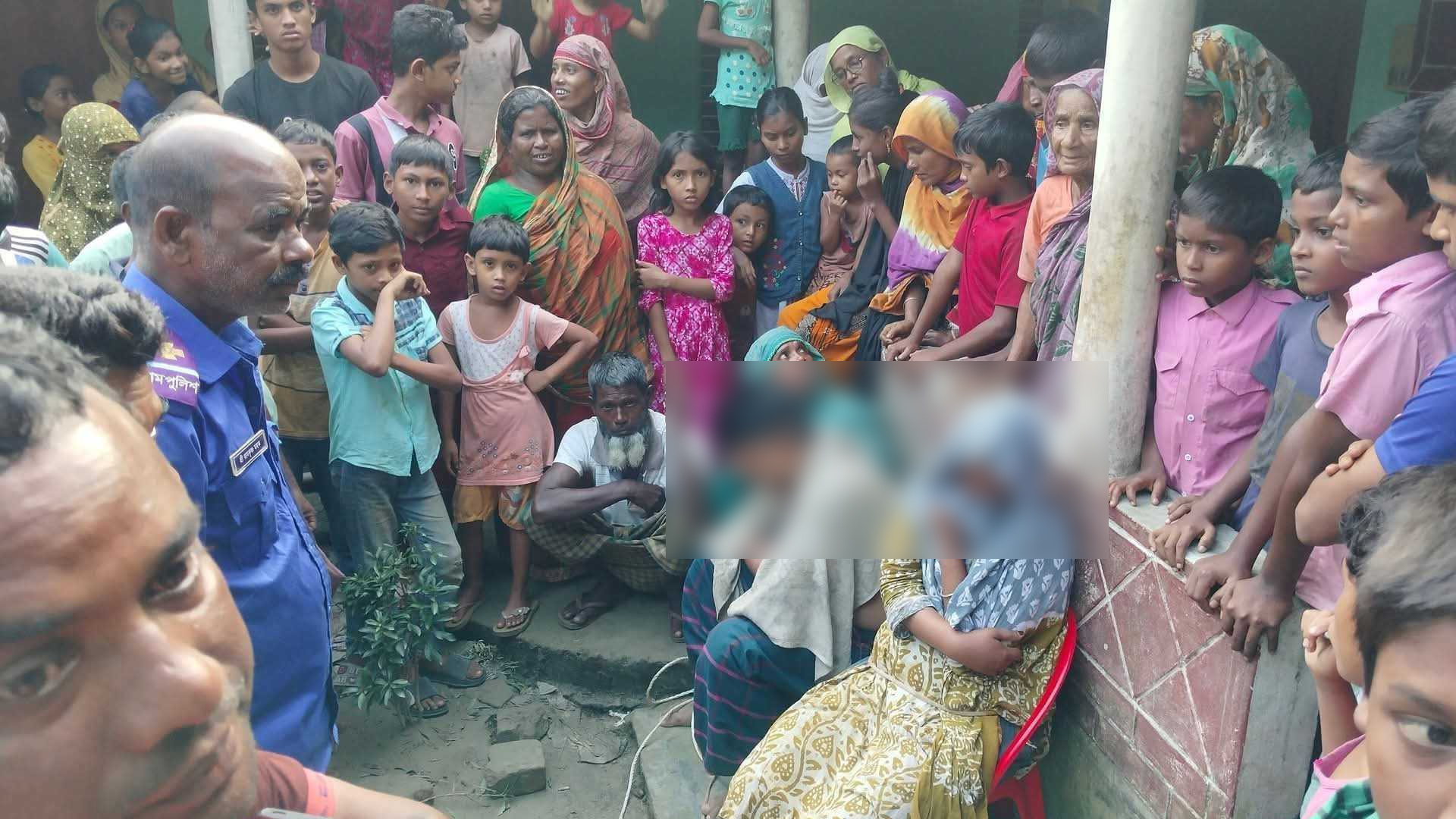 আপত্তিকর অবস্থায় আটক, পুলিশ কনস্টেবলের সাথে প্রবাসীর স্ত্রীর বিয়ে