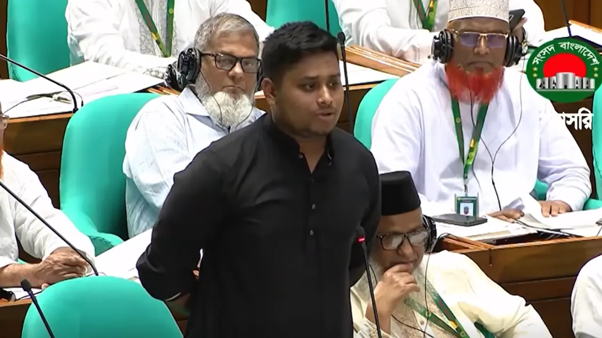 এখনও কেন কার্টুন শেয়ার করলে গ্রেফতার করা হবে, সংসদে প্রশ্ন হাসনাতের