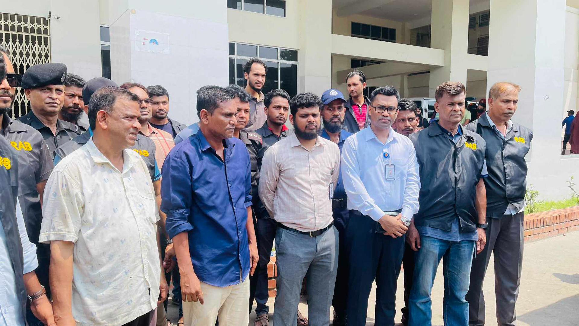 নারায়ণগঞ্জে হাসপাতালে আটক ৩ দালালের কারাদণ্ড