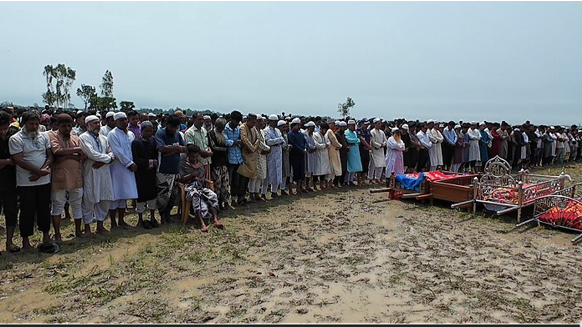 নওগাঁয় এক কাতারে ৬ যুবকের জানাজা, হাজারো মানুষের অশ্রুসিক্ত বিদায়