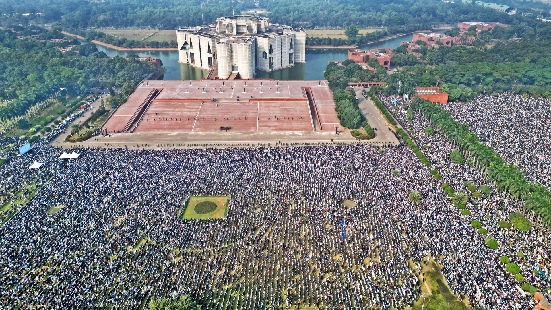 এক ঐতিহাসিক বিদায়, যা দেশের মানুষের জন্য যথাযথ শ্রদ্ধার সঙ্গে সম্পন্ন হয়েছে: তারেক রহমান