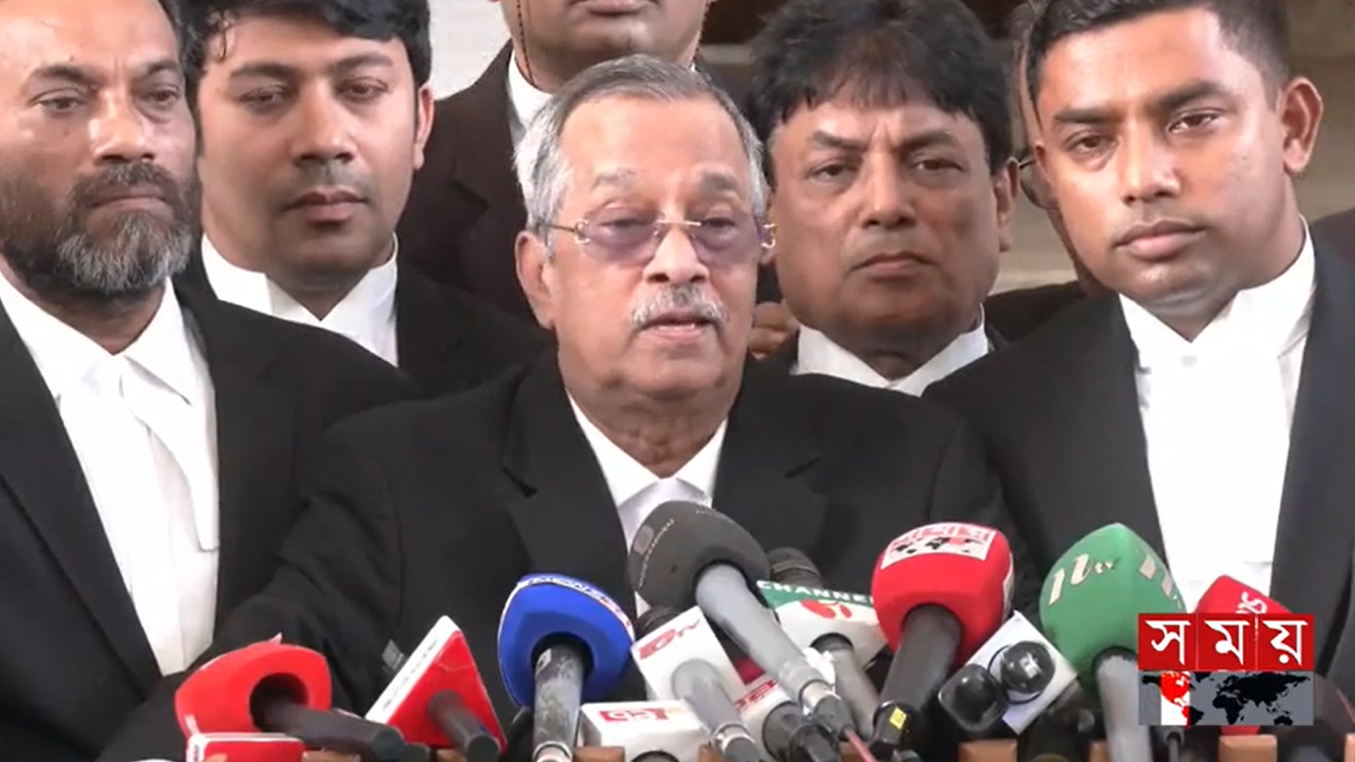 তত্ত্বাবধায়ক সরকার চতুর্দশ নির্বাচনে কার্যকরের আবেদন বিএনপির আইনজীবীর