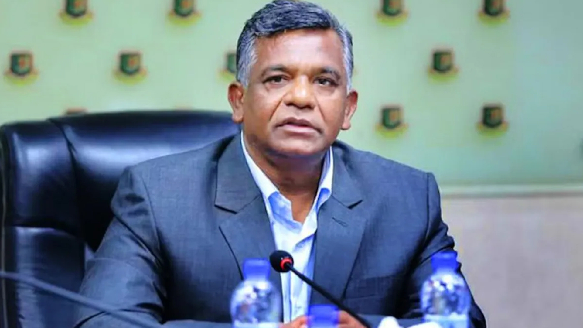 বিসিবি সভাপতি বুলবুল কবে দেশে ফিরবেন, জানালেন পরিচালক