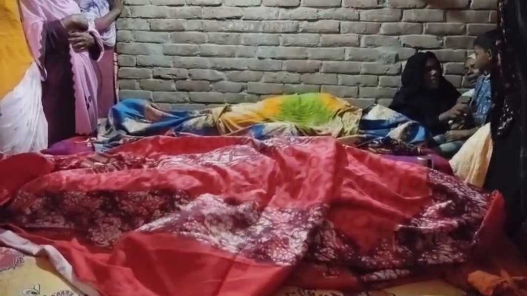 বিদ্যুৎস্পৃষ্ট মাকে বাঁচাতে গিয়ে মেয়েরও গেল প্রাণ