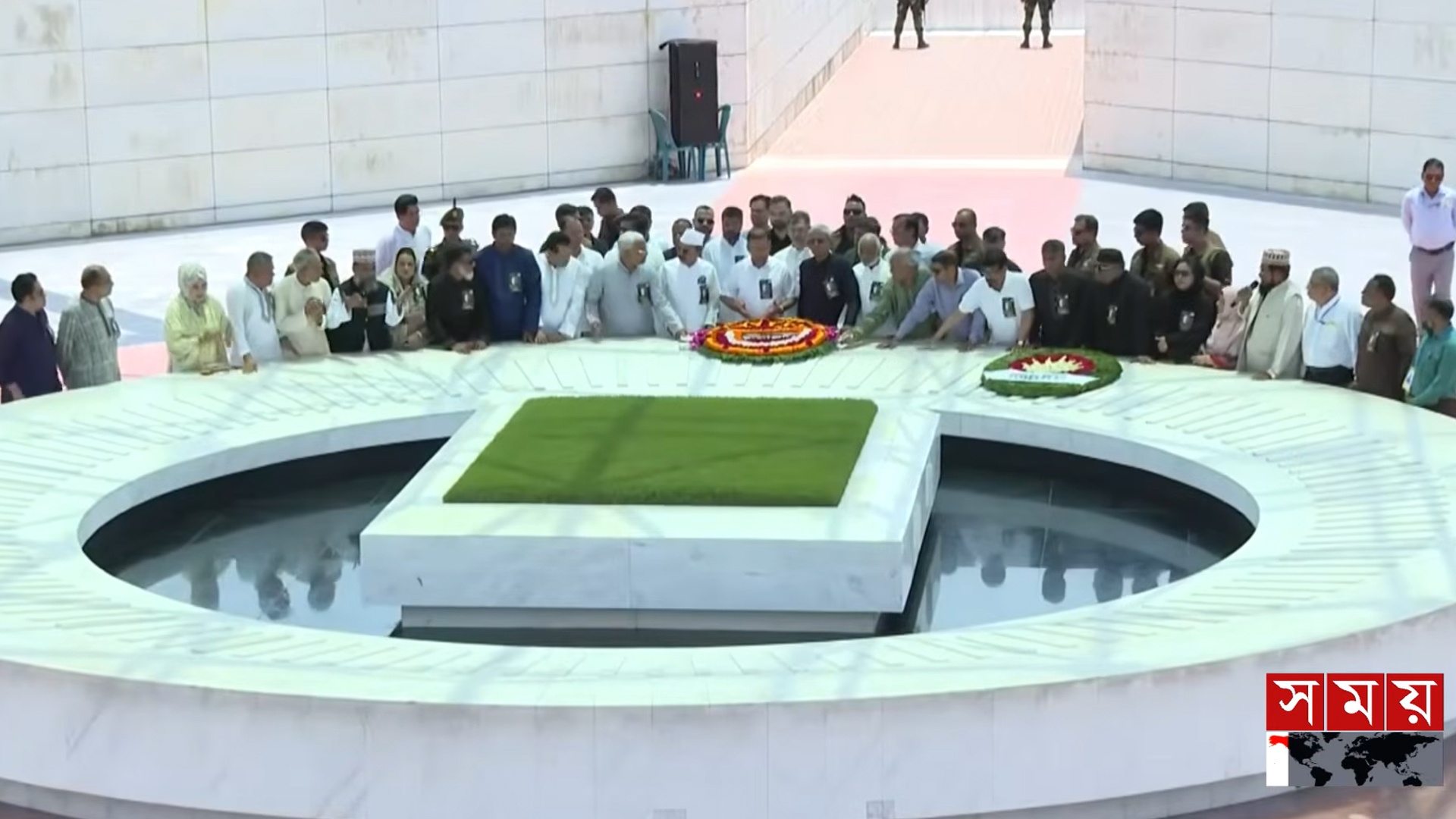 জিয়াউর রহমানের সমাধিতে শ্রদ্ধা জানালেন প্রধানমন্ত্রী