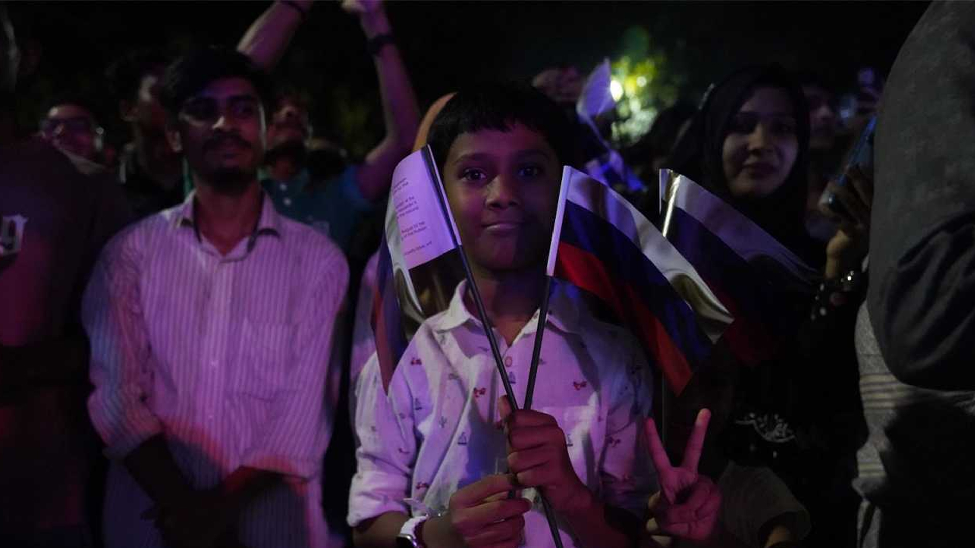 রাশিয়ান পতাকা দিবস: ঢাকায় গালা কনসার্ট