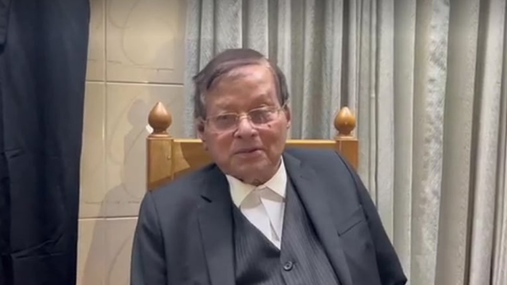 সাবেক আইনমন্ত্রী শফিক আহমেদ মারা গেছেন