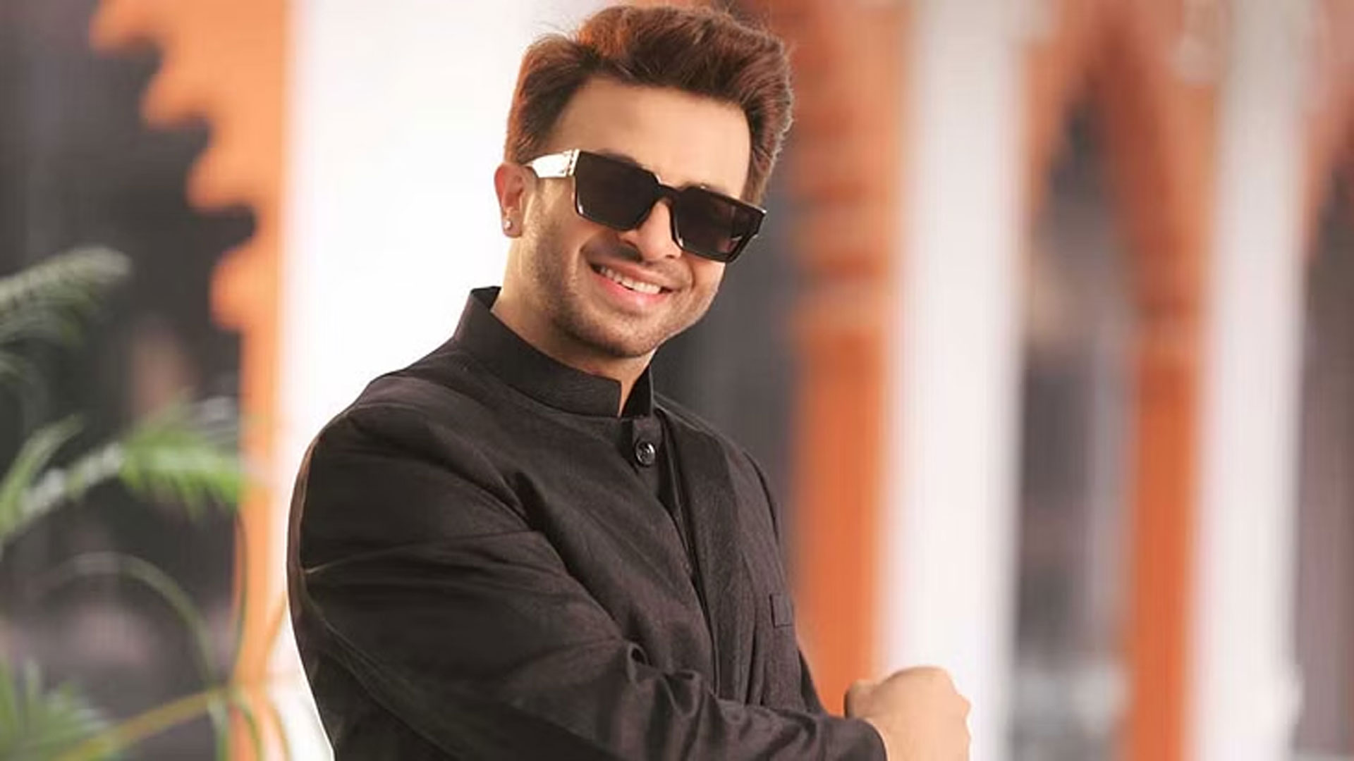 Katta qora erkaklar bilan porno