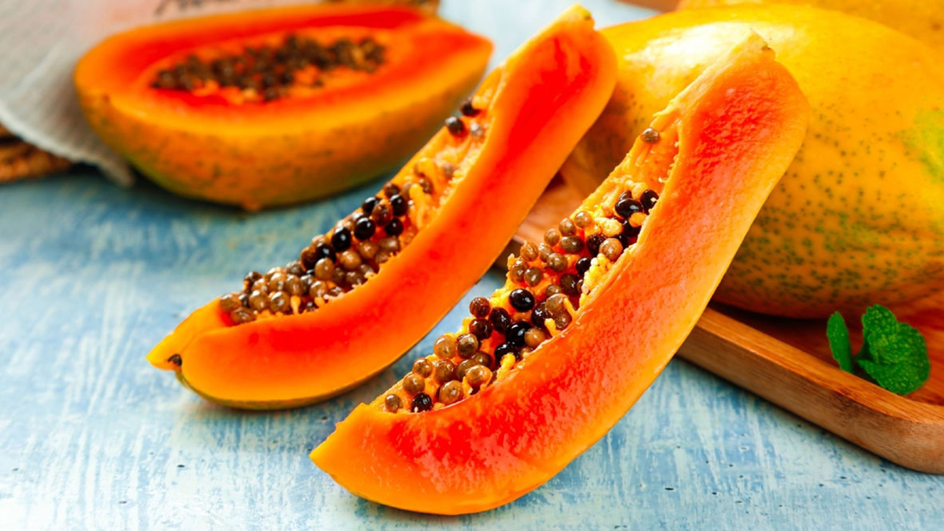 সকালে পাকা পেঁপে খেতে সতর্ক থাকবেন যারা