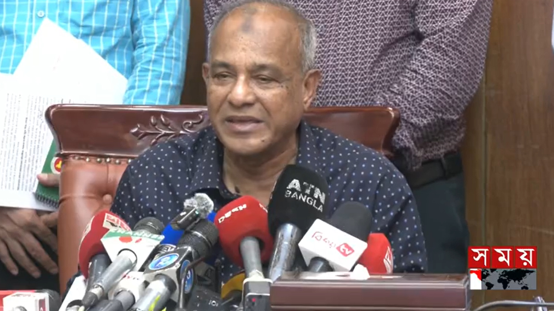 চাঁদাবাজিকে প্রশ্রয় দেয়া হবে না: স্বরাষ্ট্র উপদেষ্টা