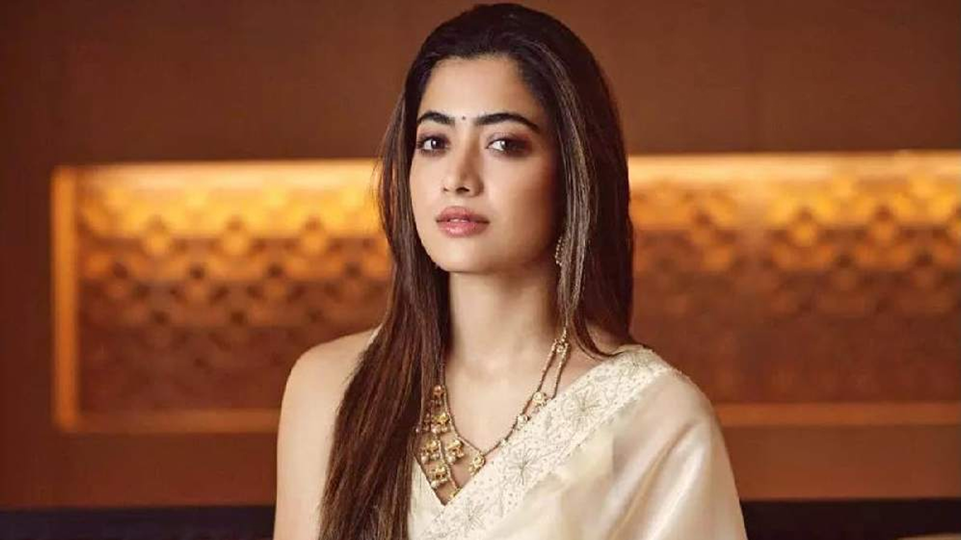 কন্নড় সিনেমায় নিষিদ্ধ রাশমিকা, কী বলছেন অভিনেত্রী?